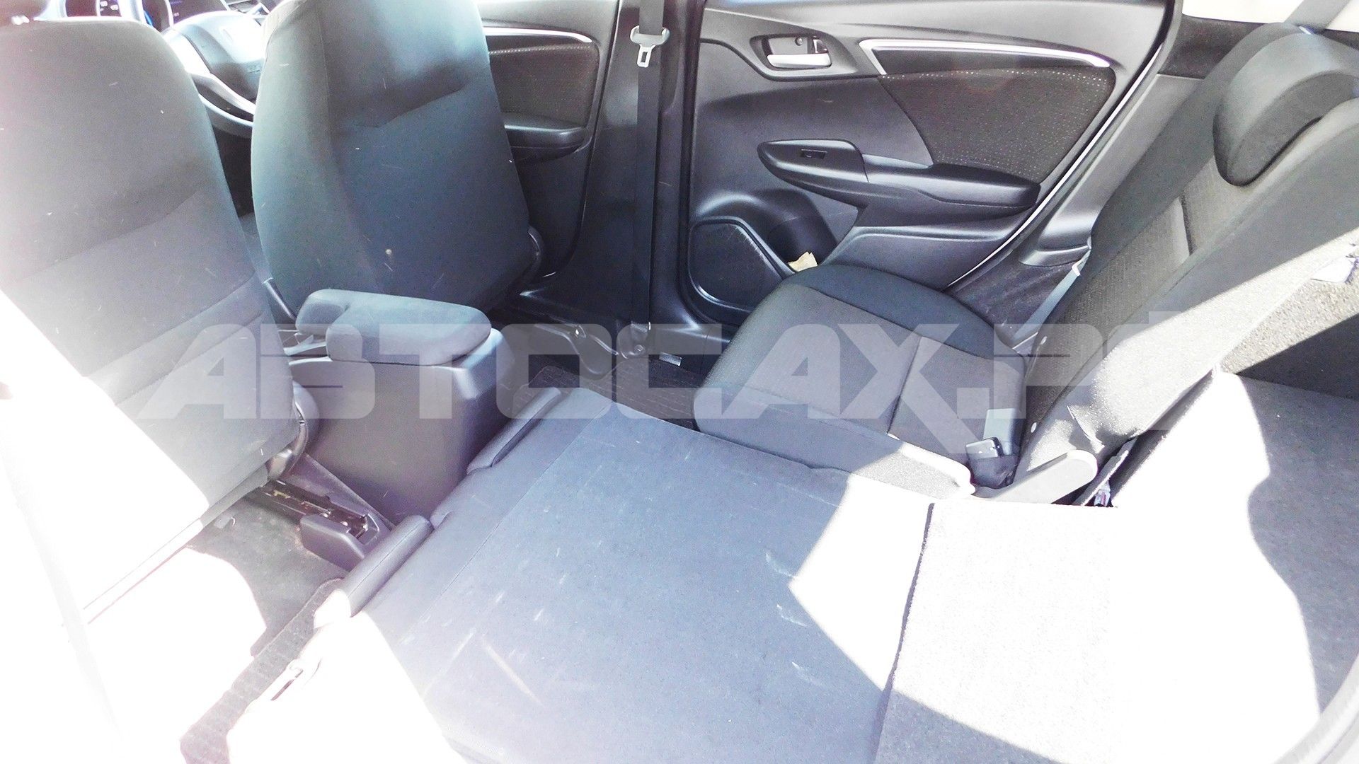 Honda Fit 2016, Хэтчбек — фото 18