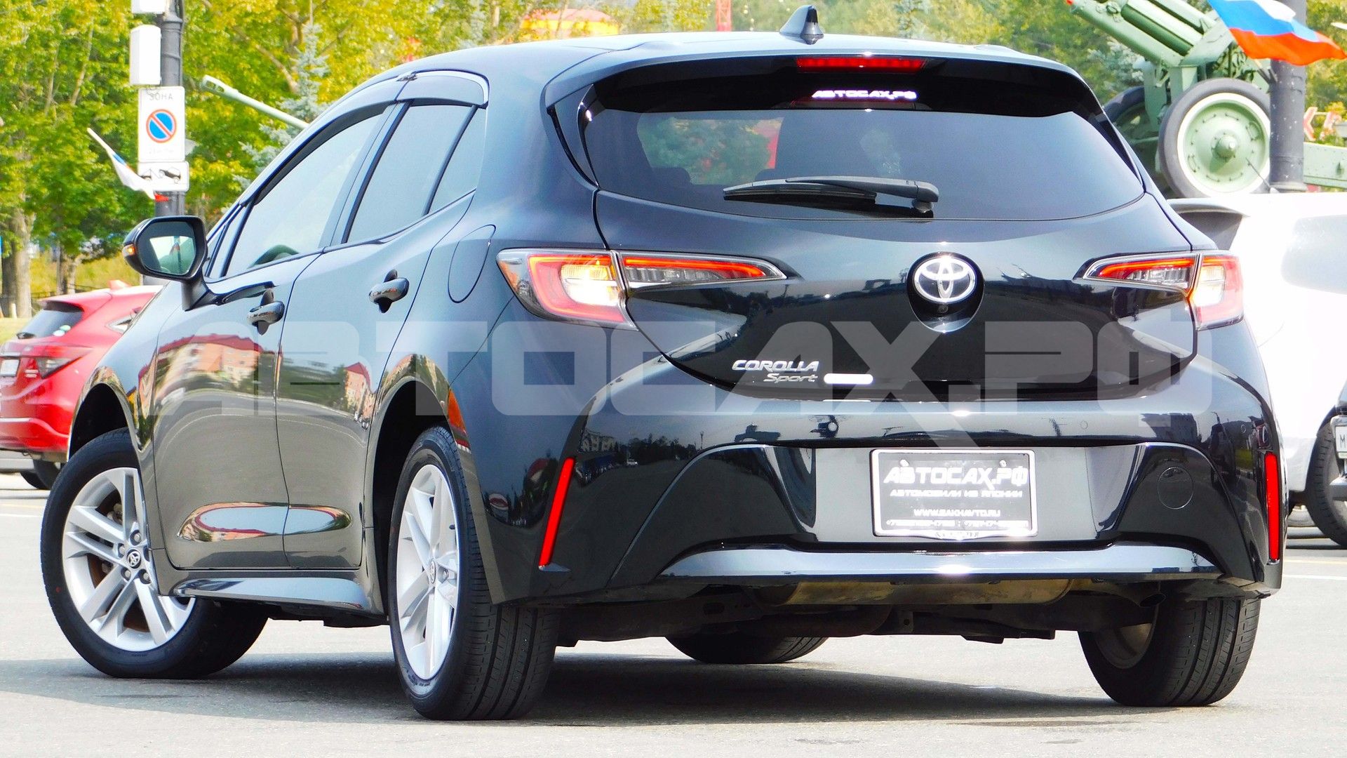 Toyota Corolla Sport 2022, Хэтчбек — фото 2
