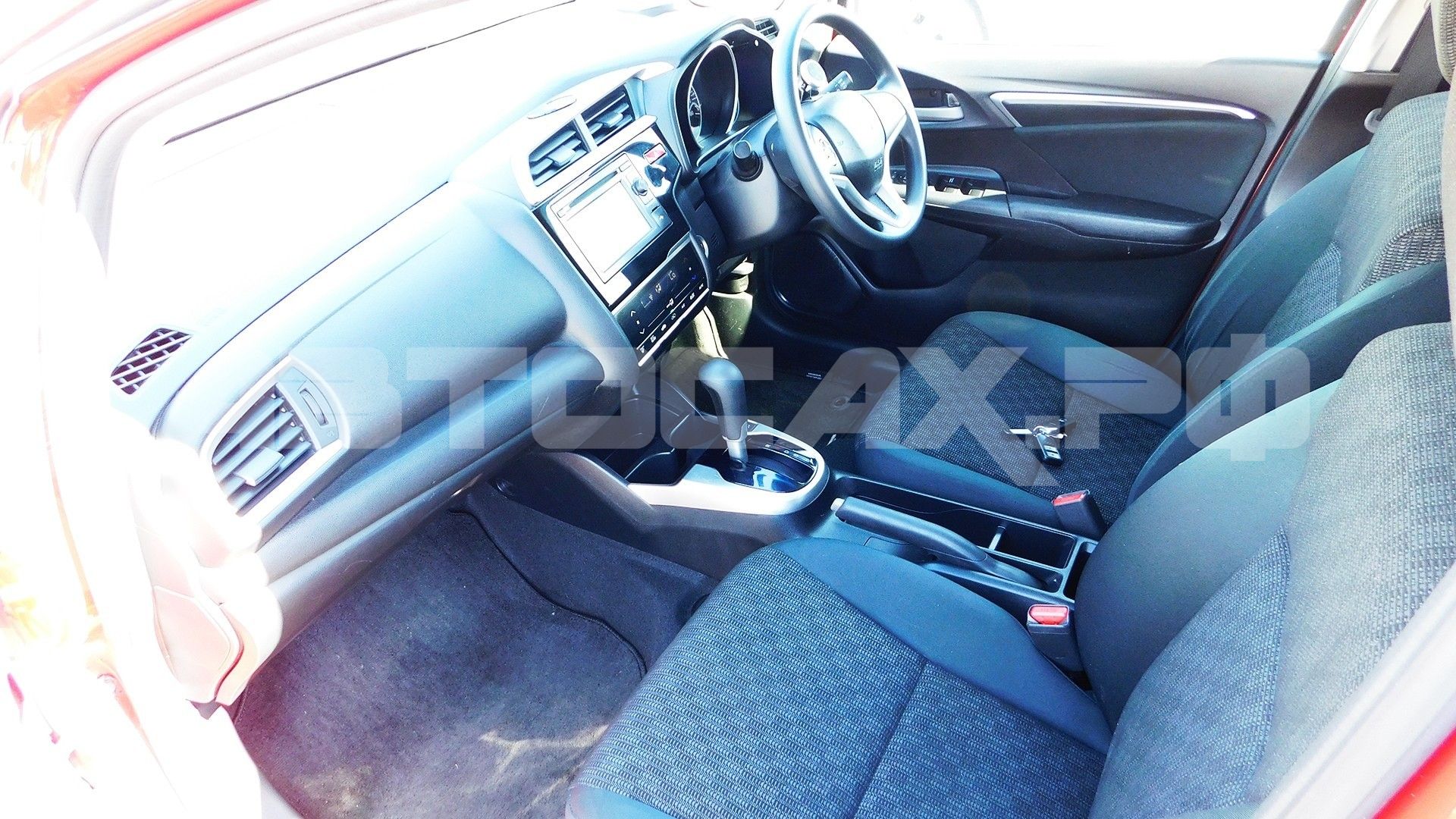 Honda Fit 2016, Хэтчбек — фото 8