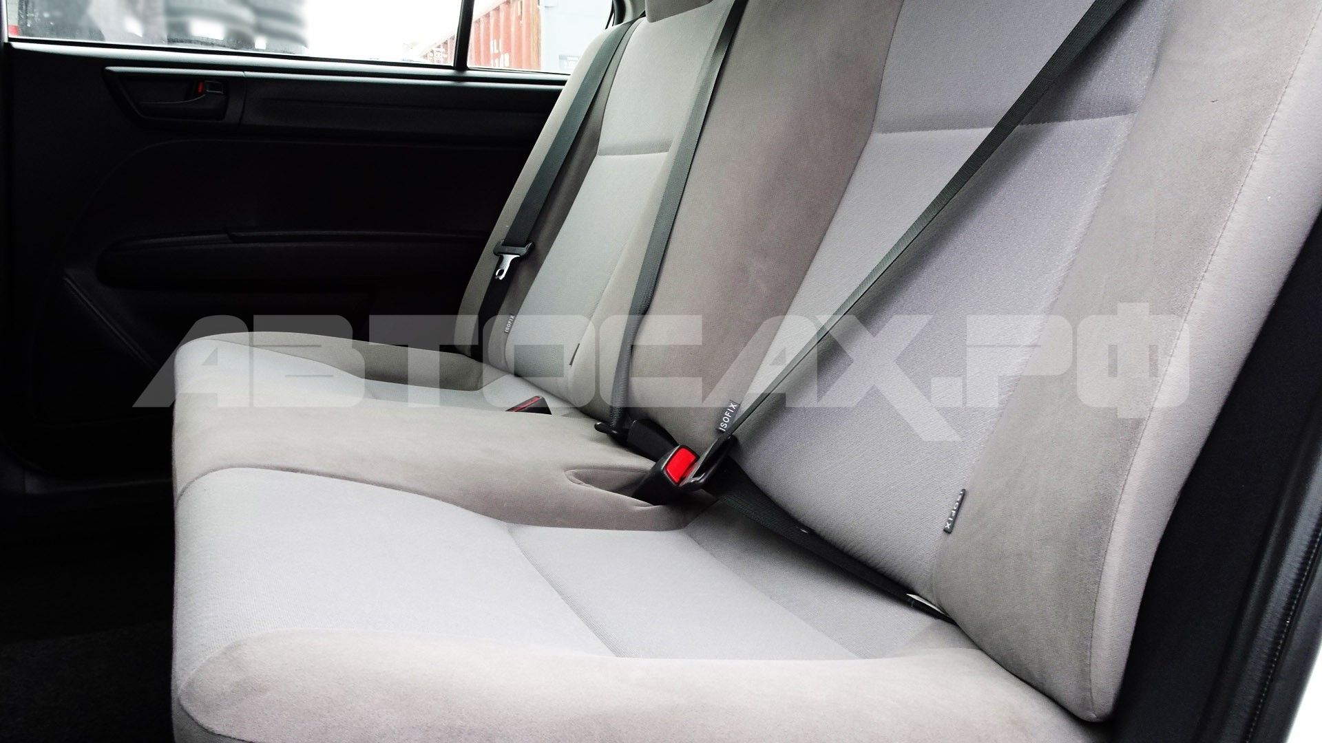 Toyota Corolla Axio 2017, Седан — фото 14