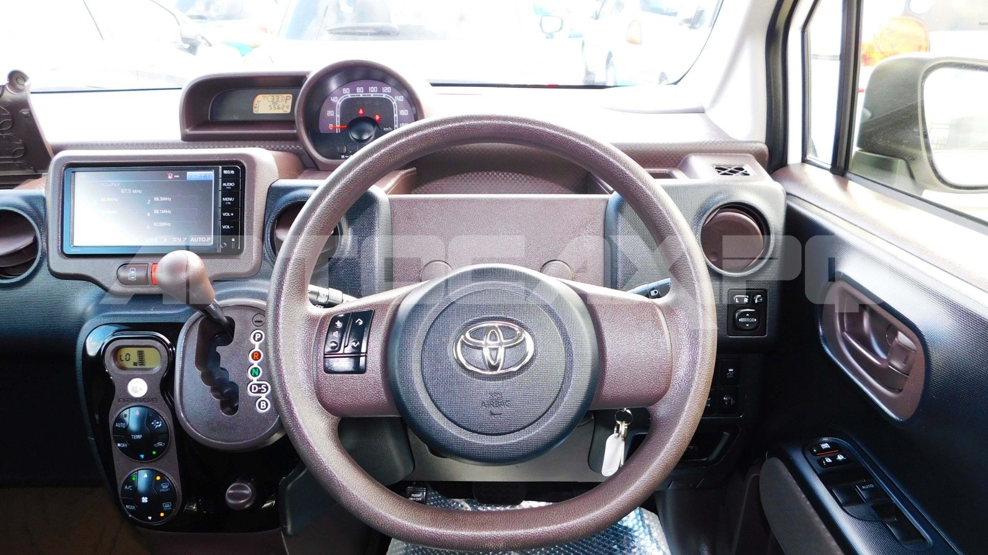 Toyota Porte 2020, Хэтчбек — фото 17