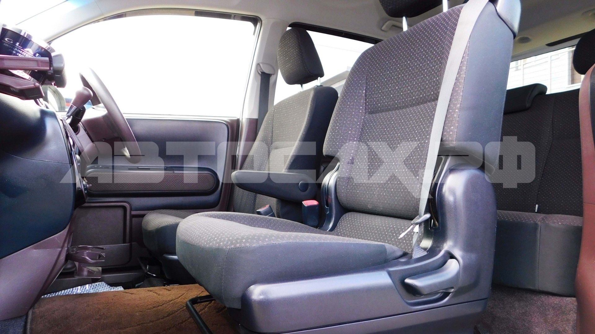 Toyota Porte 2020, Хэтчбек — фото 15