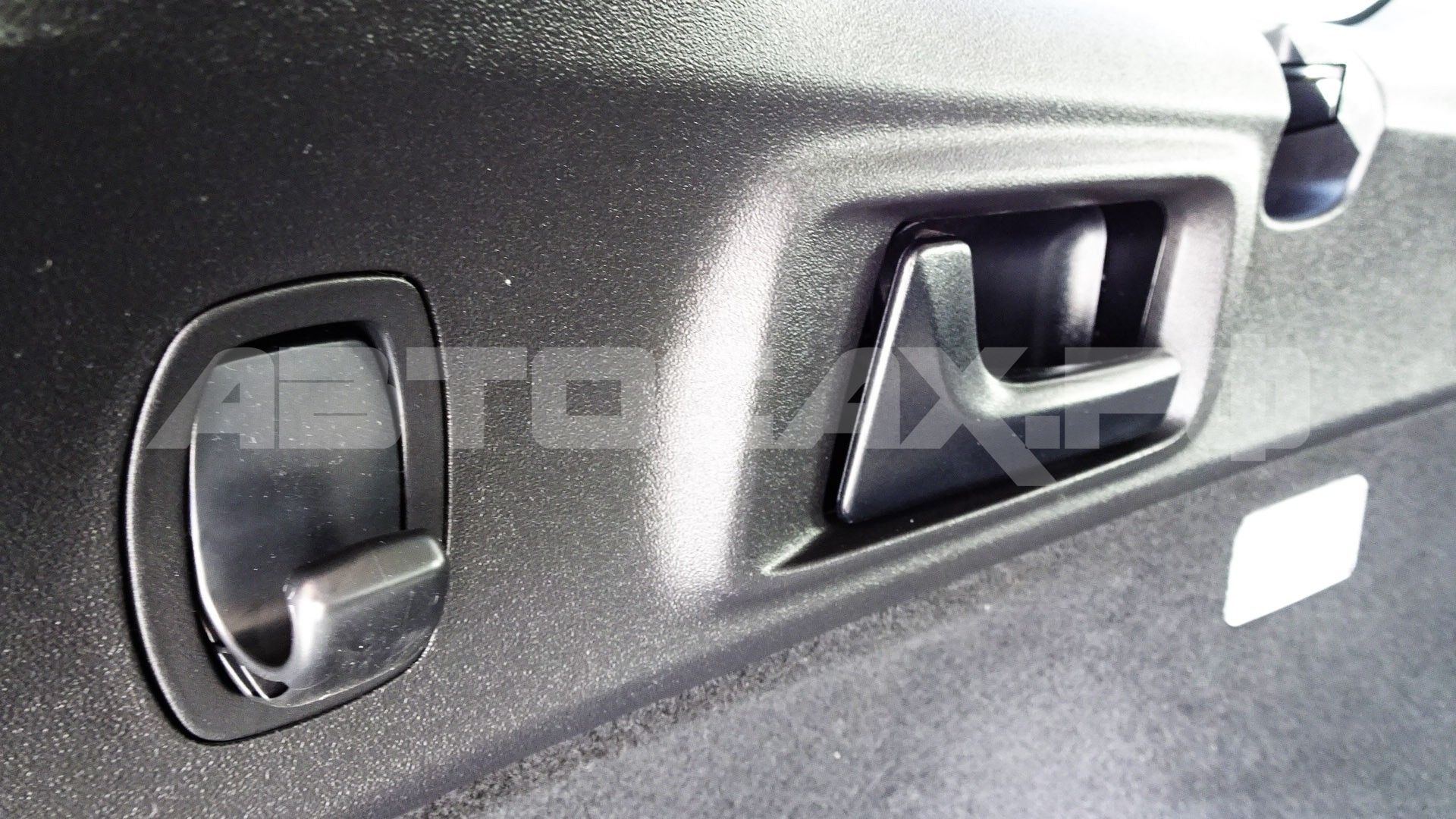 Toyota Corolla Fielder 2016, Универсал — фото 36