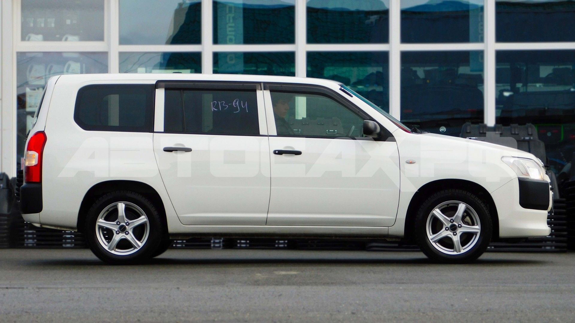 Toyota Succeed 2019, Универсал — фото 8