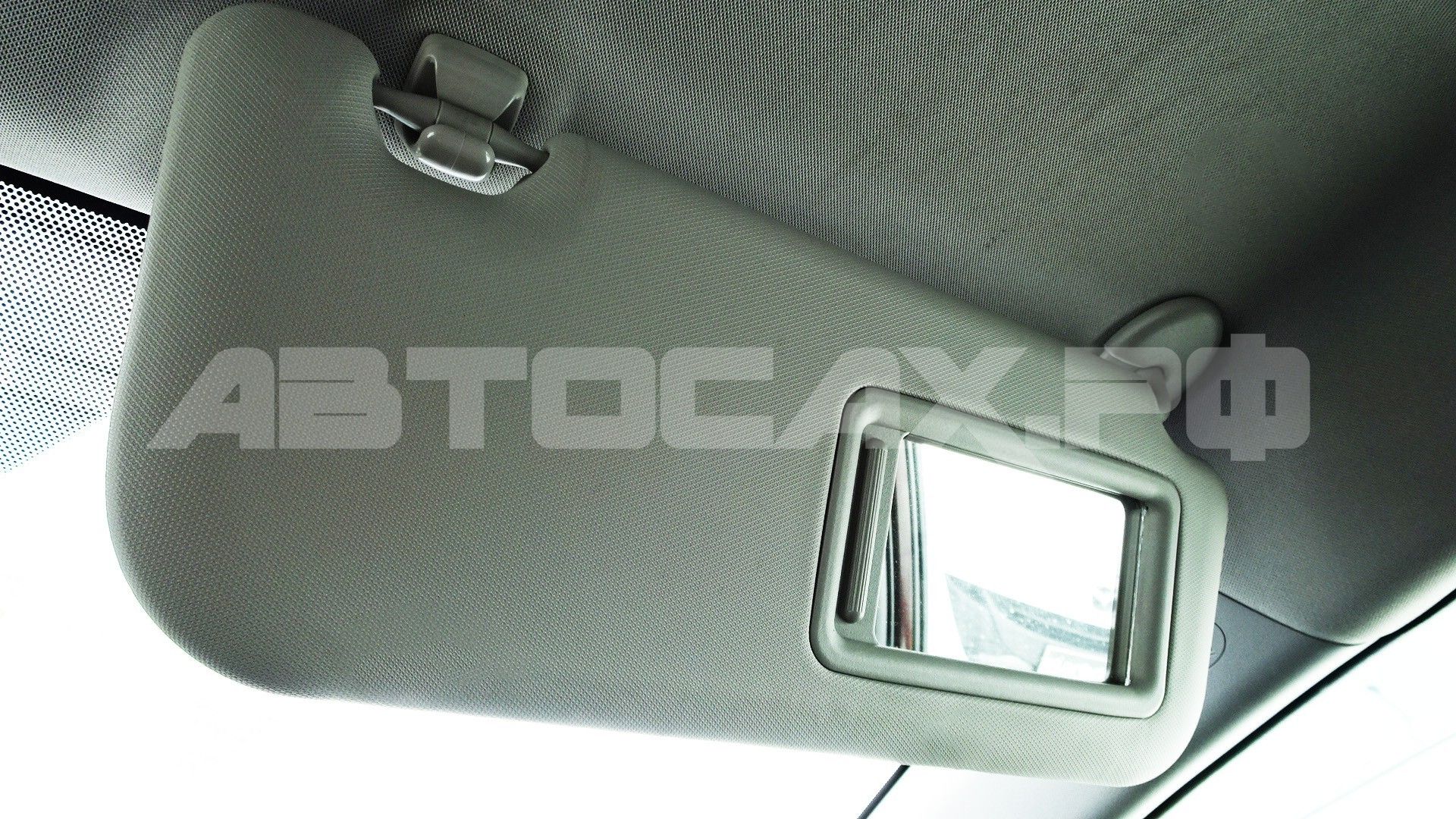 Toyota Wish 2017, Минивэн — фото 40