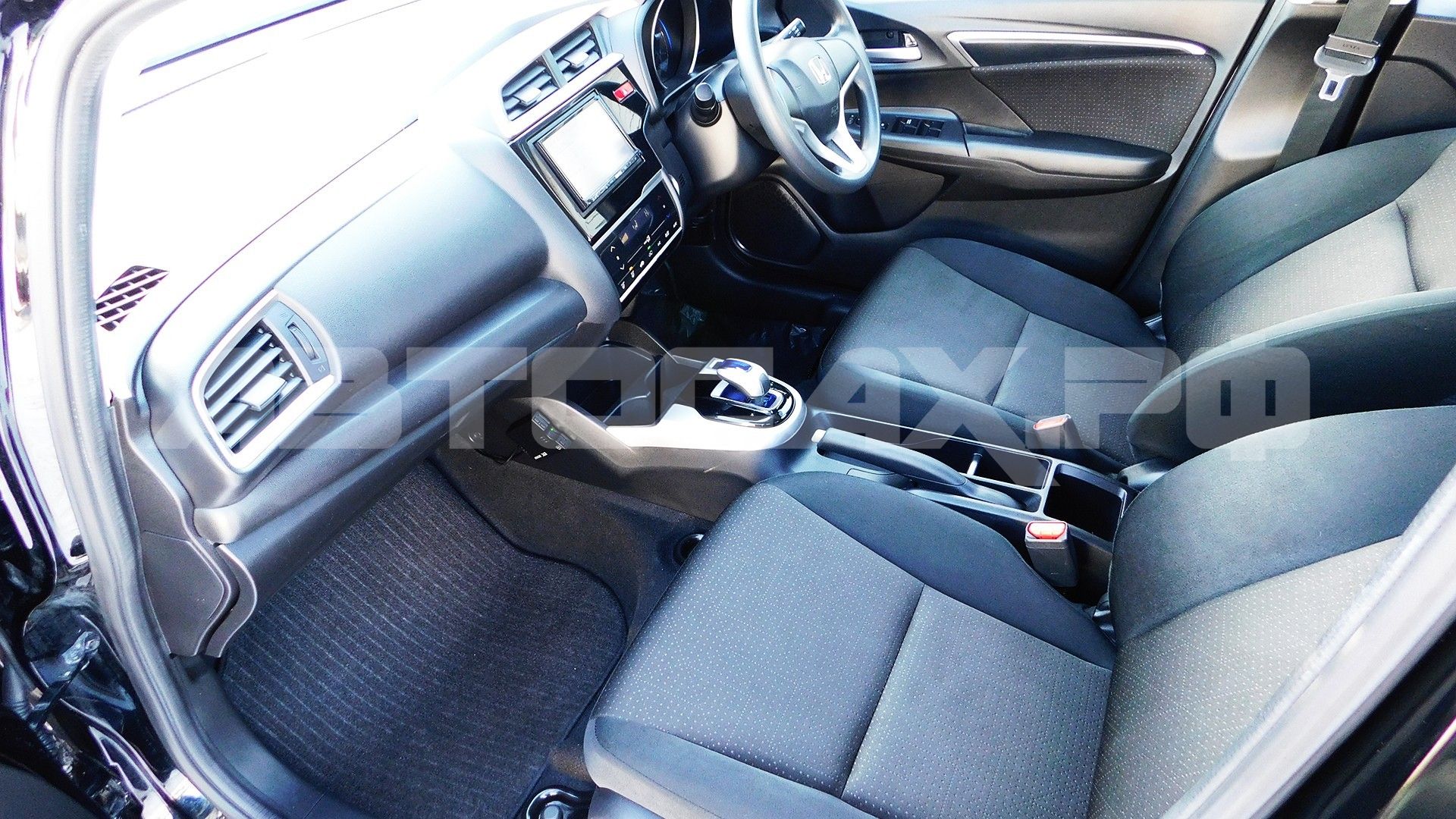 Honda Fit 2016, Хэтчбек — фото 11
