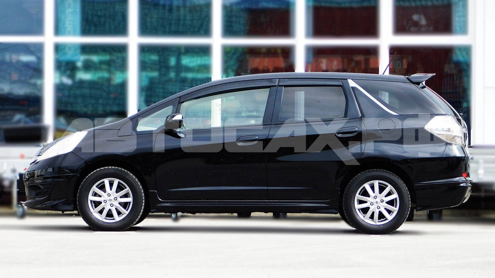 Honda Fit Shuttle 2015, Универсал — фото 5