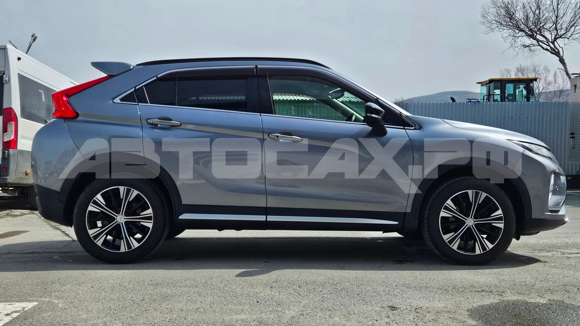 Mitsubishi Eclipse Cross — фото 7