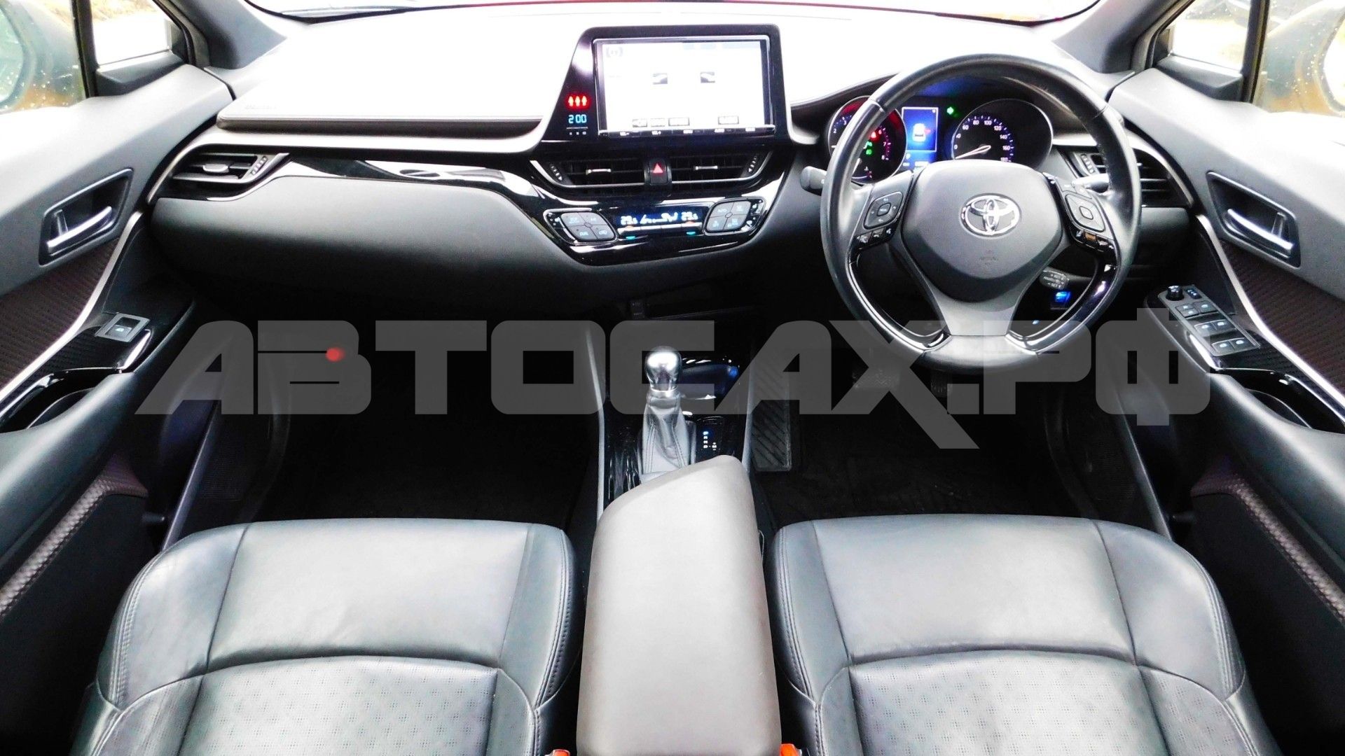 Toyota C-HR — фото 18