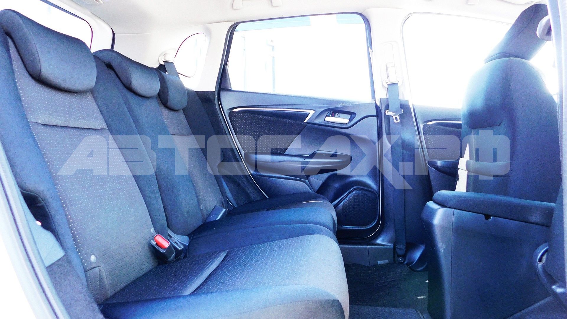Honda Fit 2016, Хэтчбек — фото 16