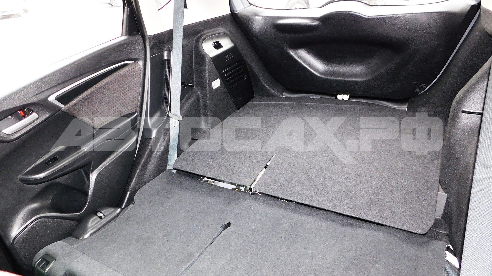 Honda Fit 2017, Хэтчбек — фото 24