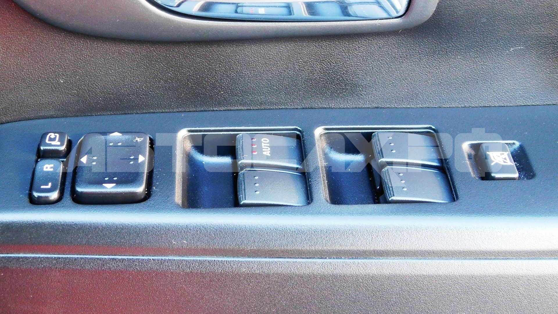 Mazda Premacy 2017, Минивэн — фото 31