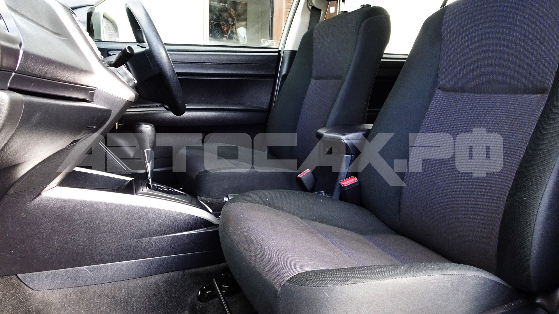 Toyota Corolla Fielder 2016, Универсал — фото 13