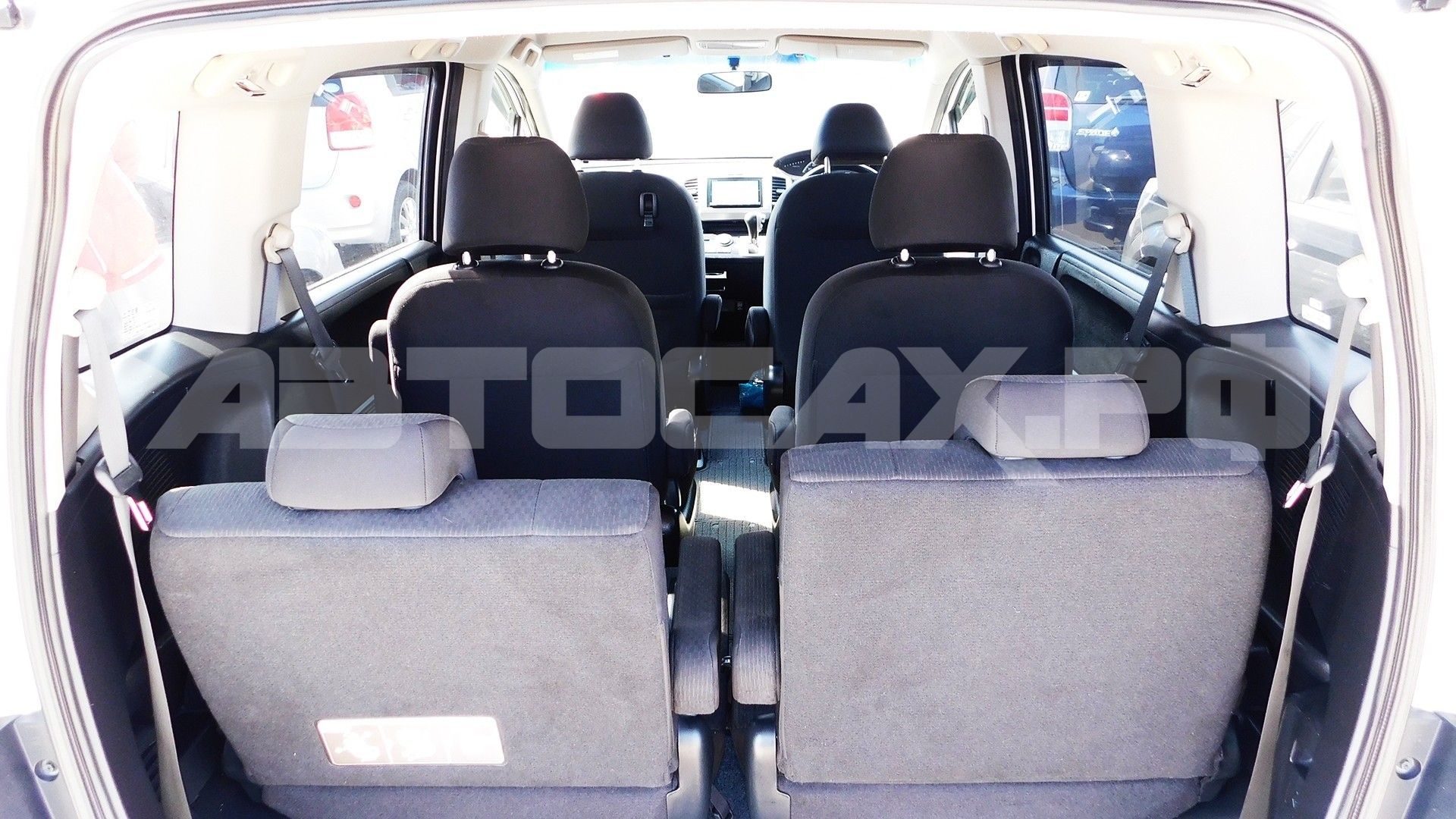 Honda Freed 2016, Минивэн — фото 23