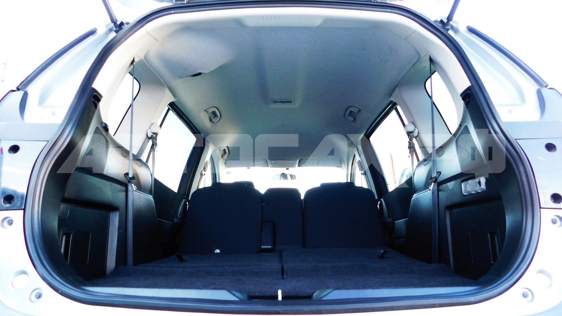 Mazda Premacy 2017, Минивэн — фото 22