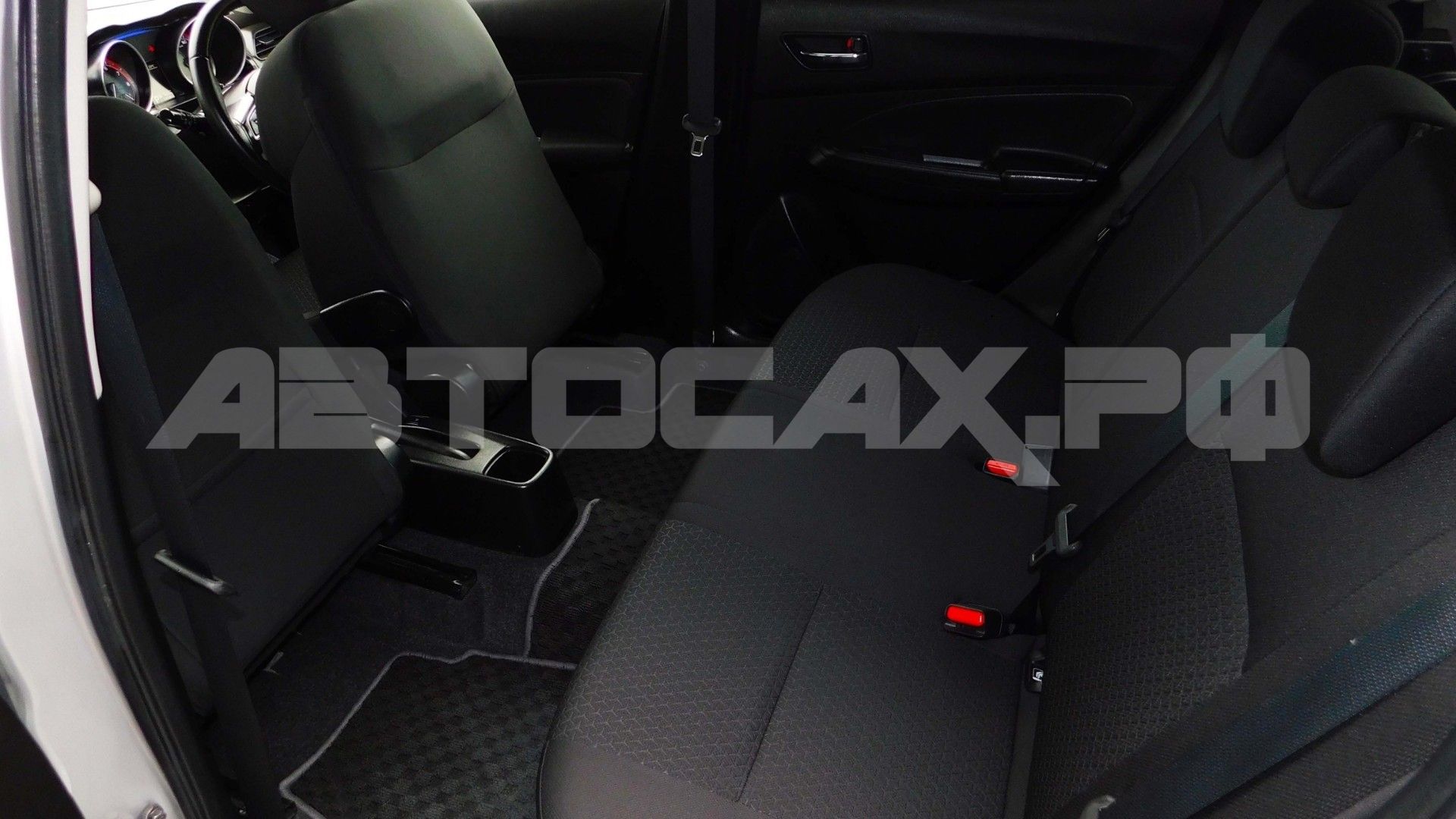 Suzuki Swift 2022, Хэтчбек — фото 17