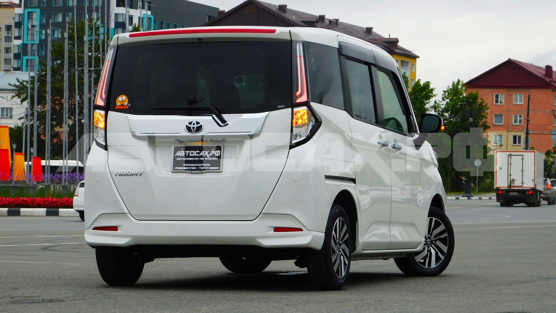 Toyota Roomy 2024, Минивэн — фото 8