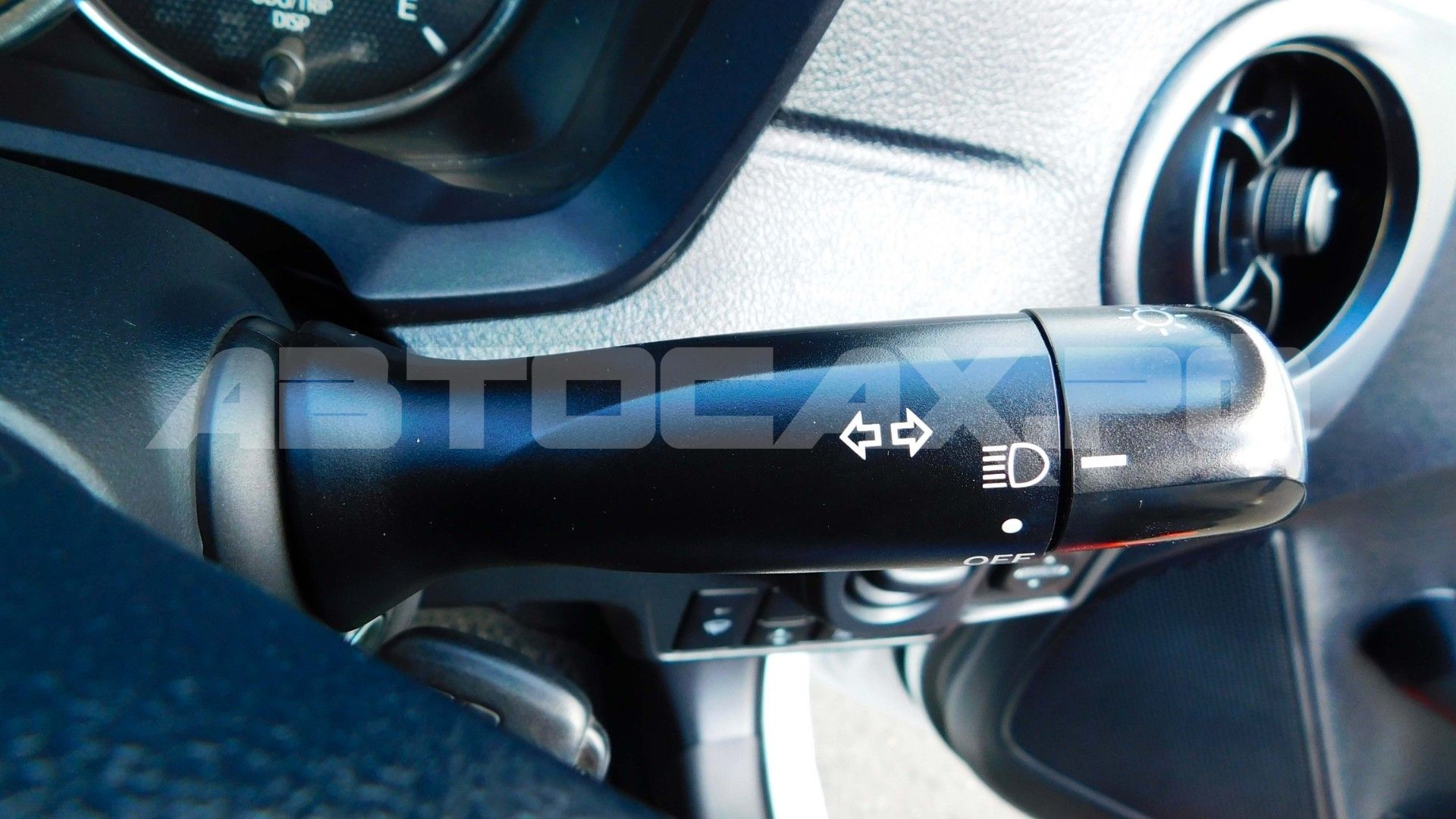 Toyota Corolla Fielder 2017, Универсал — фото 39