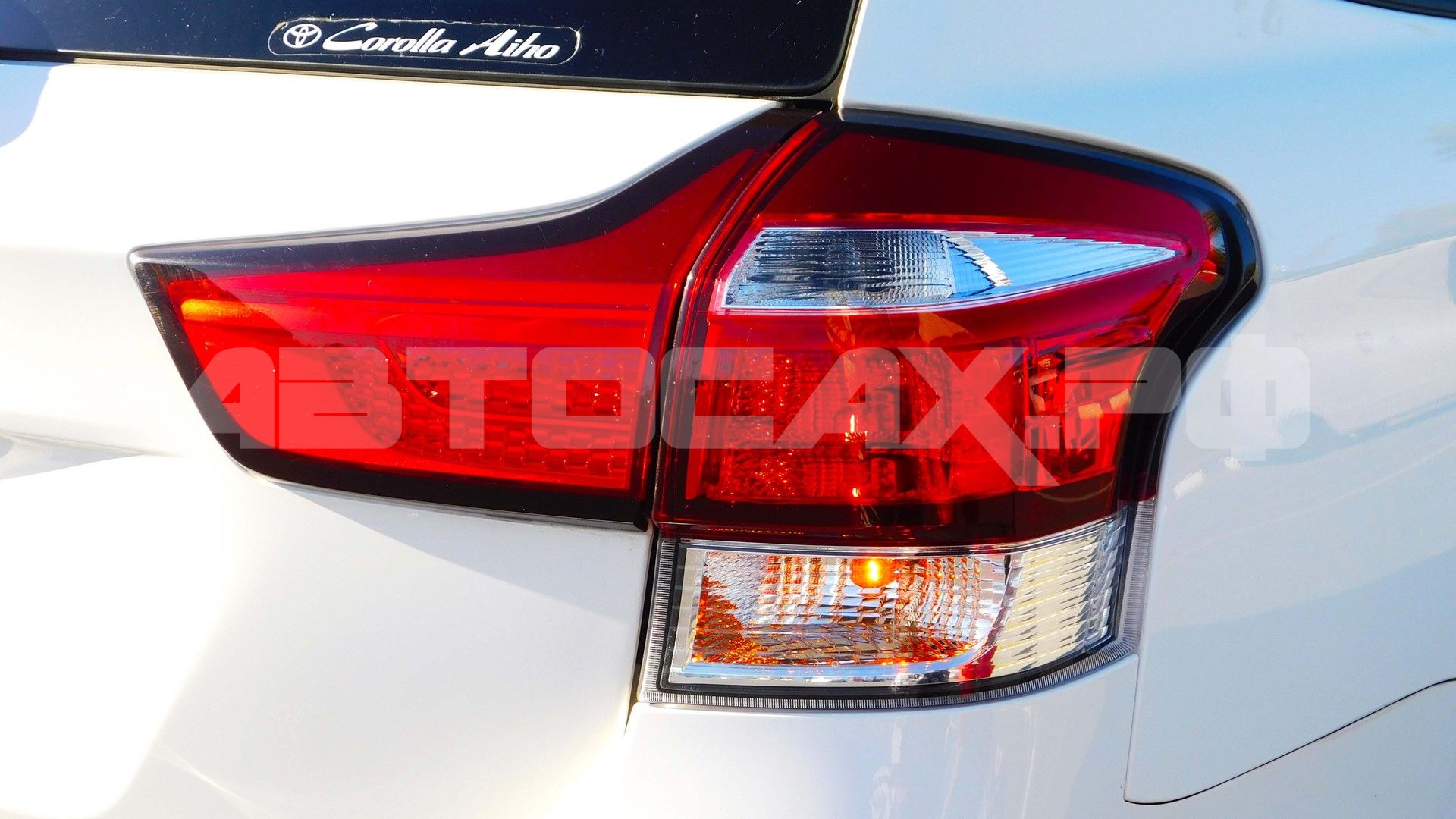 Toyota Corolla Fielder 2022, Универсал — фото 35
