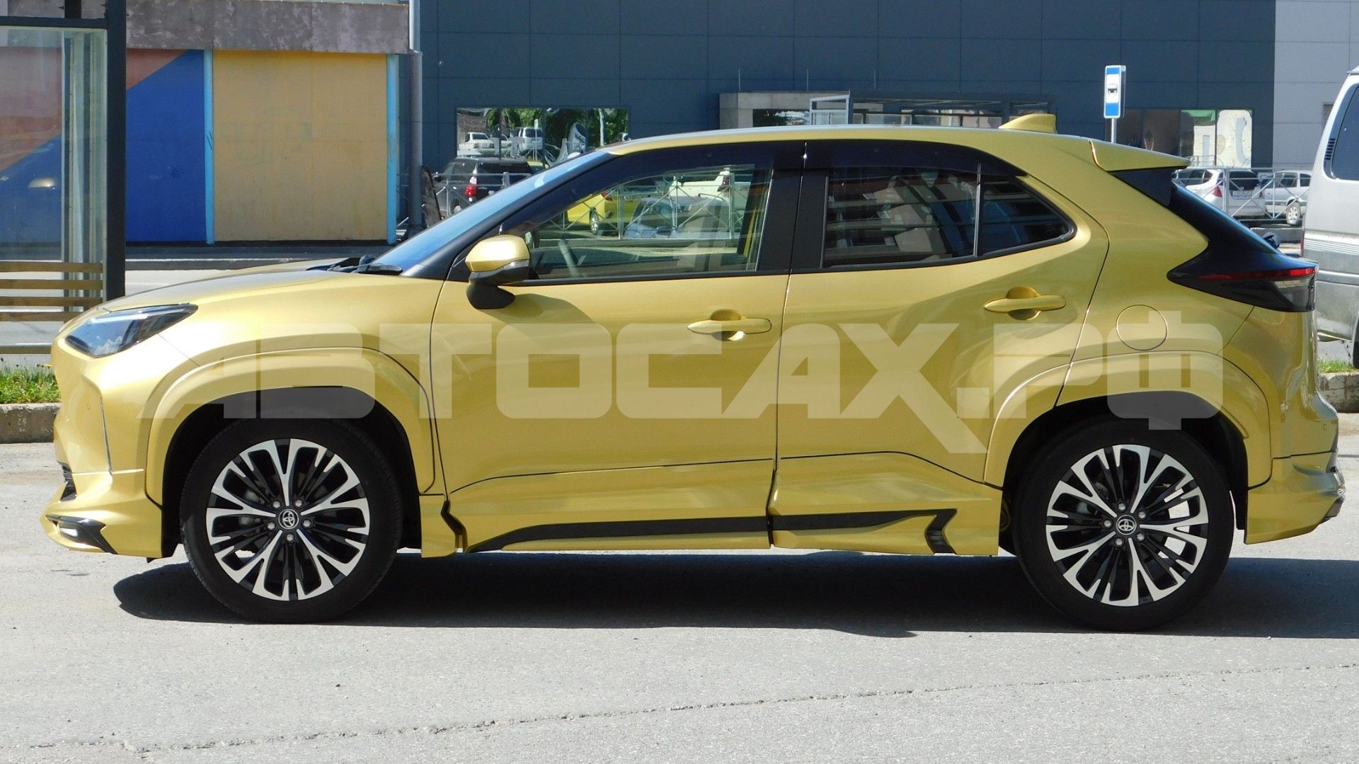 Toyota Yaris Cross — фото 25