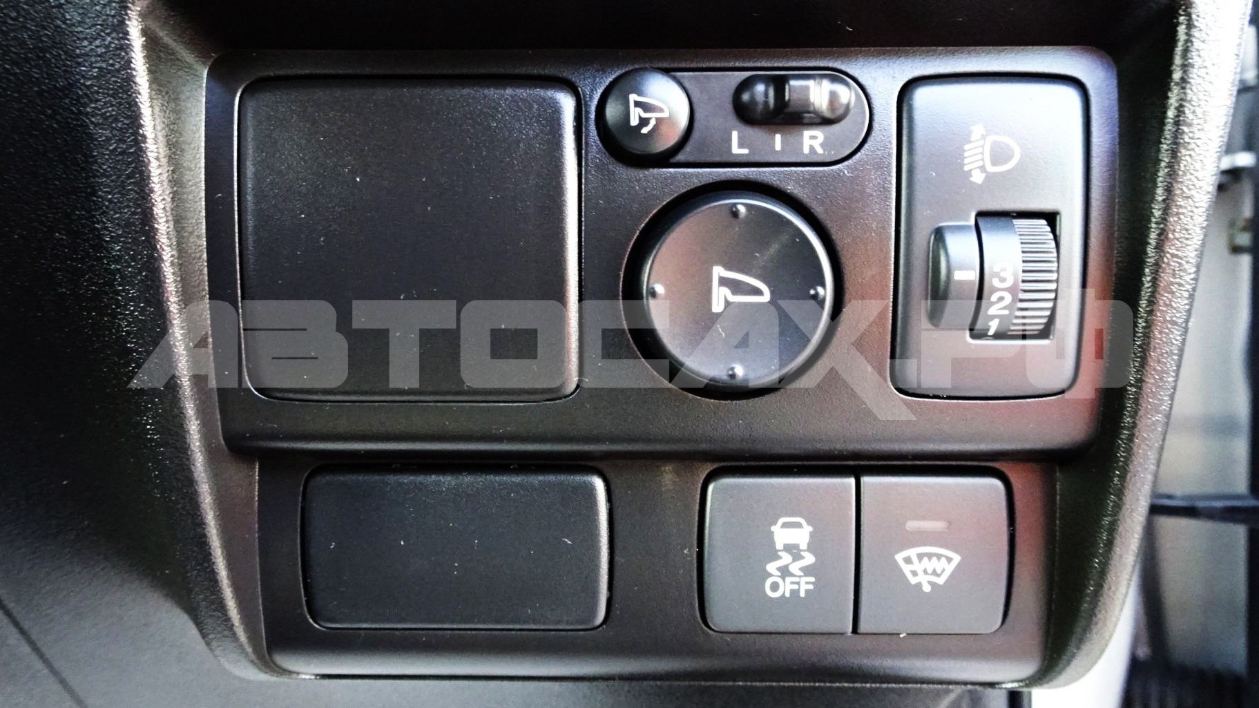 Honda Freed Spike 2015, Минивэн — фото 24