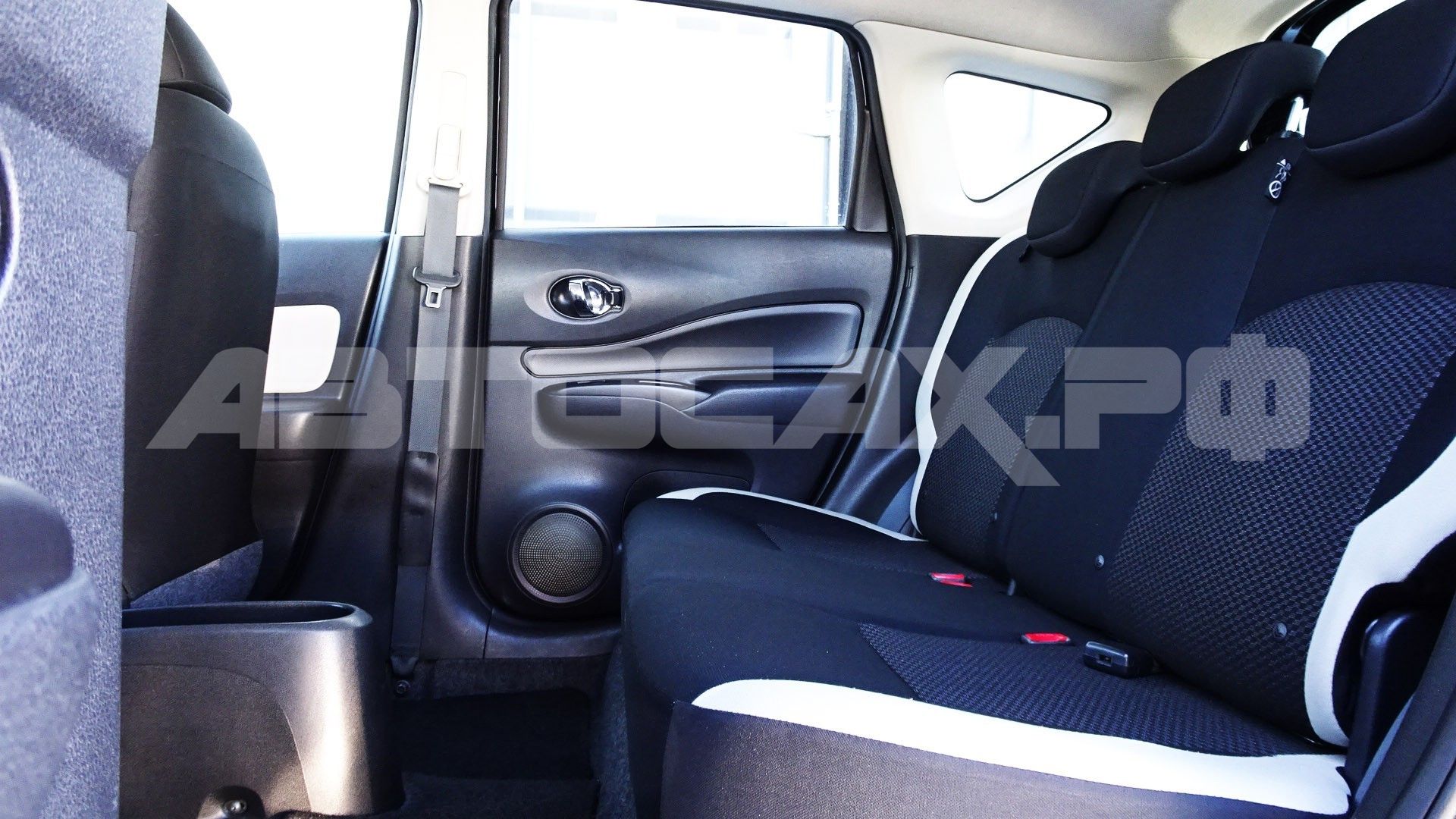 Nissan Note 2020, Хэтчбек — фото 10