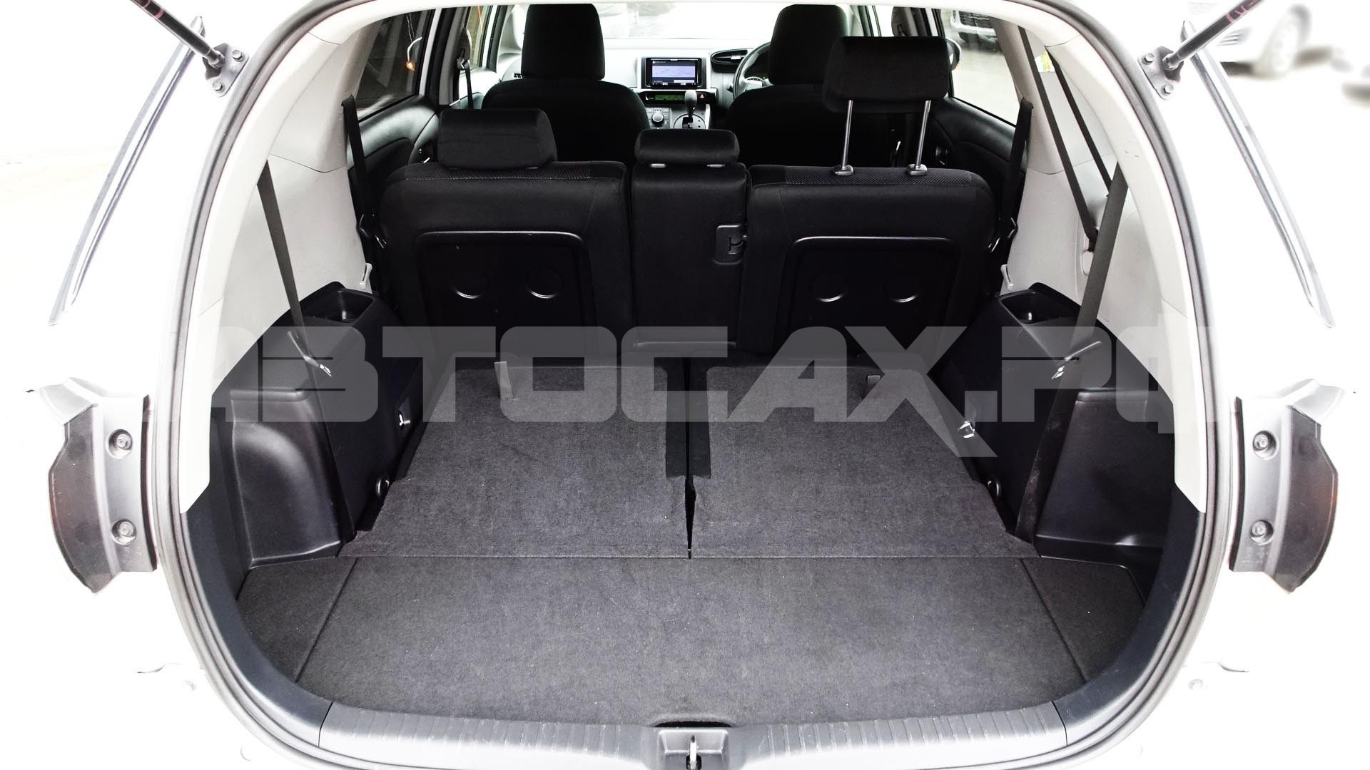 Toyota Wish 2016, Минивэн — фото 19