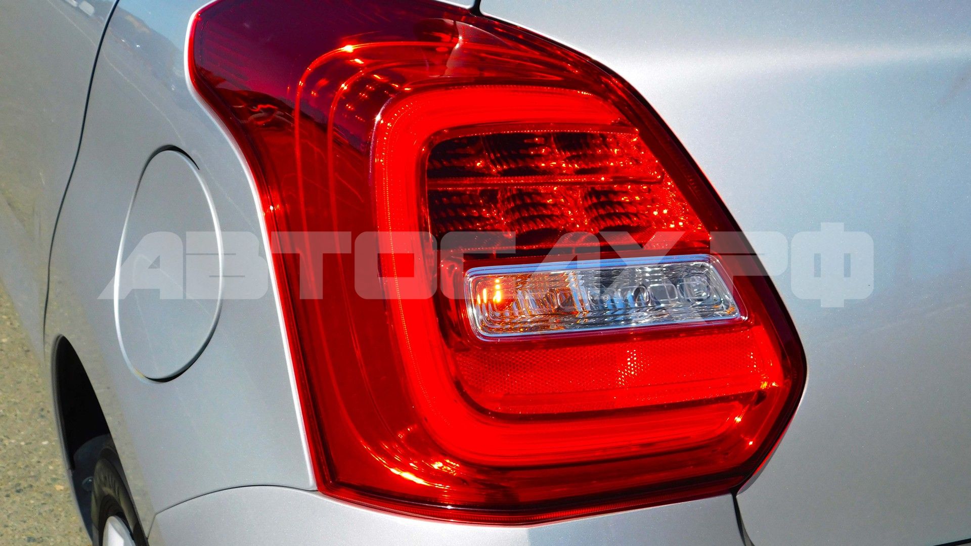 Suzuki Swift 2022, Хэтчбек — фото 30