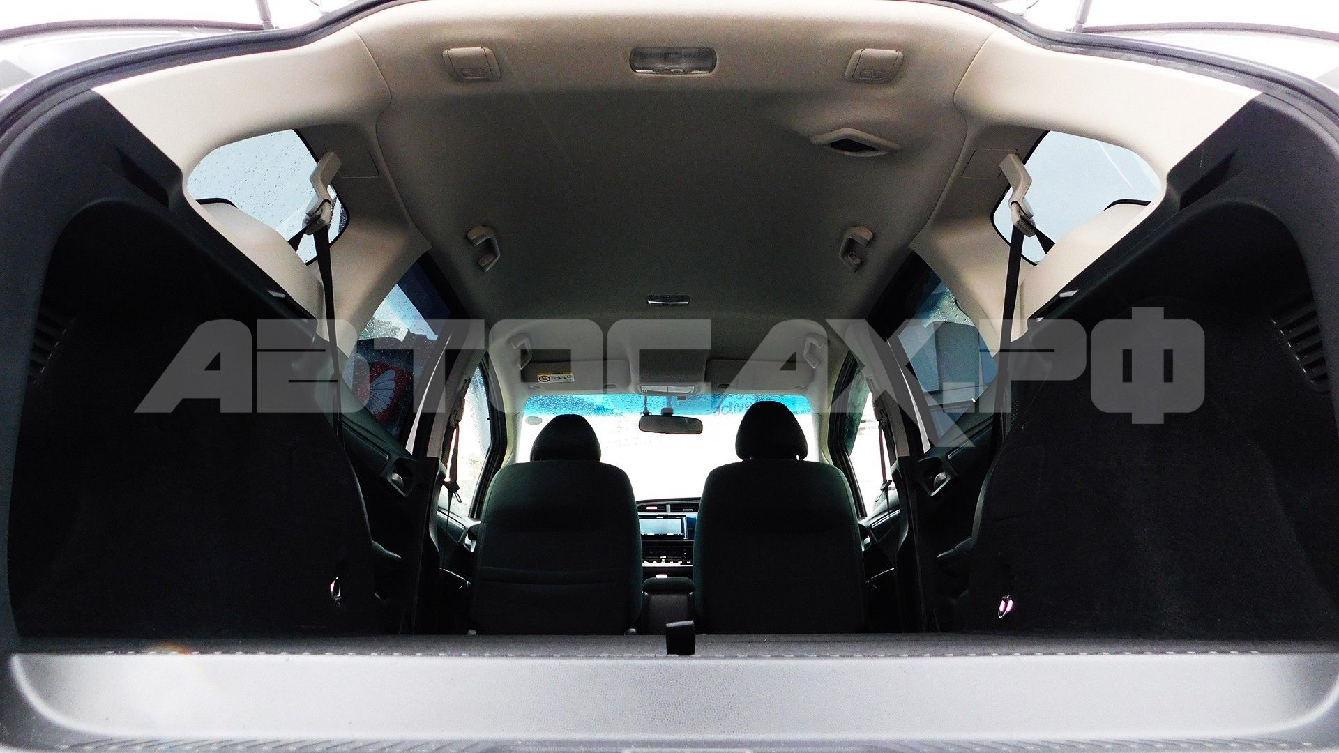 Honda Shuttle 2018, Универсал — фото 18