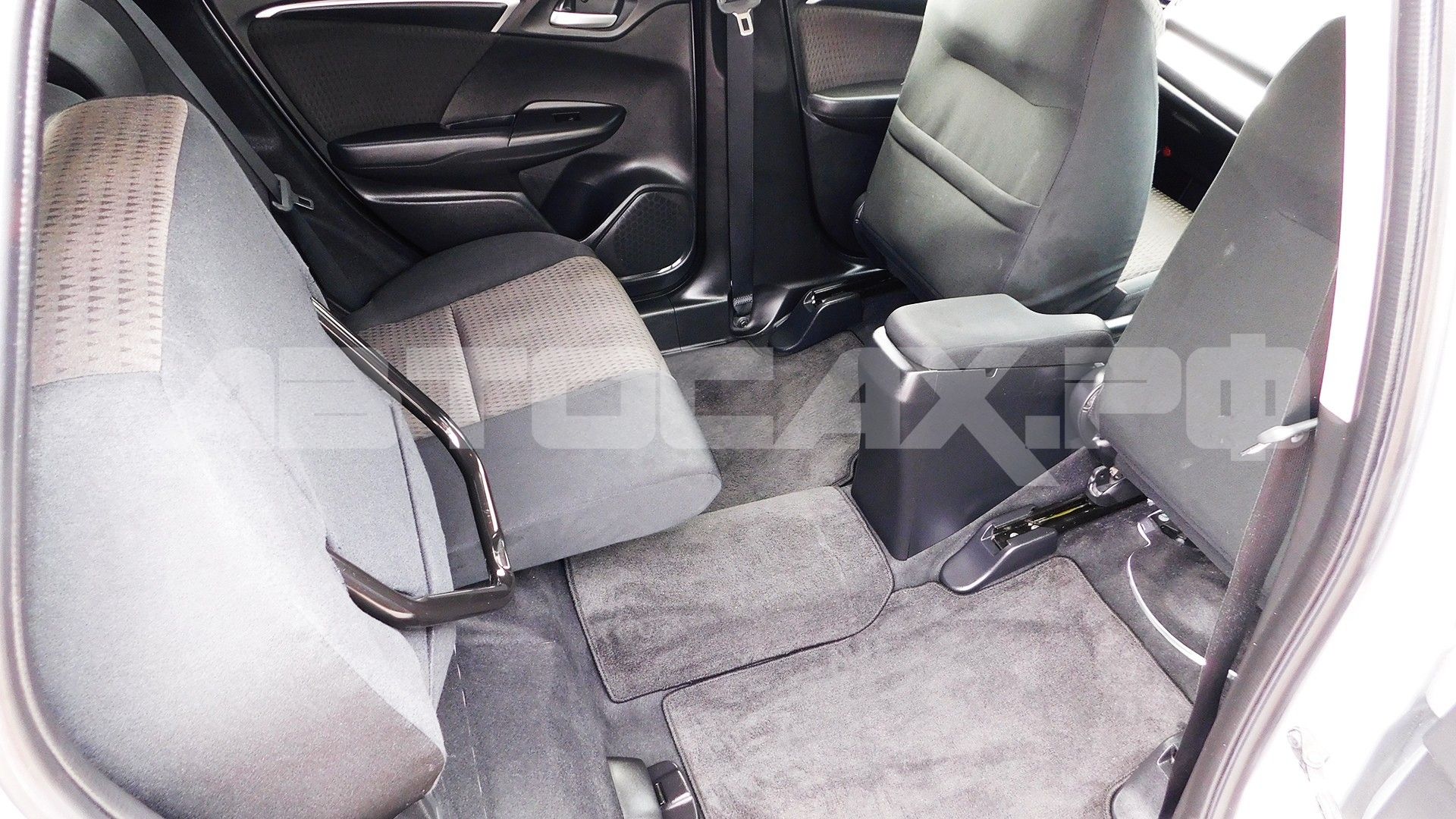 Honda Fit 2017, Хэтчбек — фото 16
