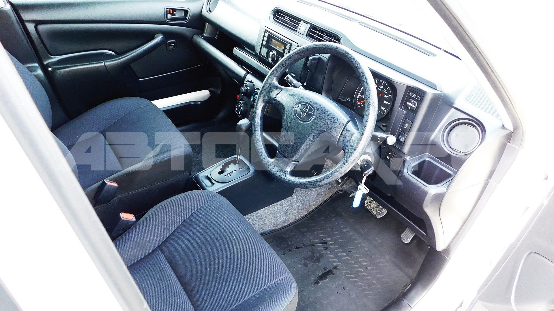 Toyota Succeed 2020, Универсал — фото 9