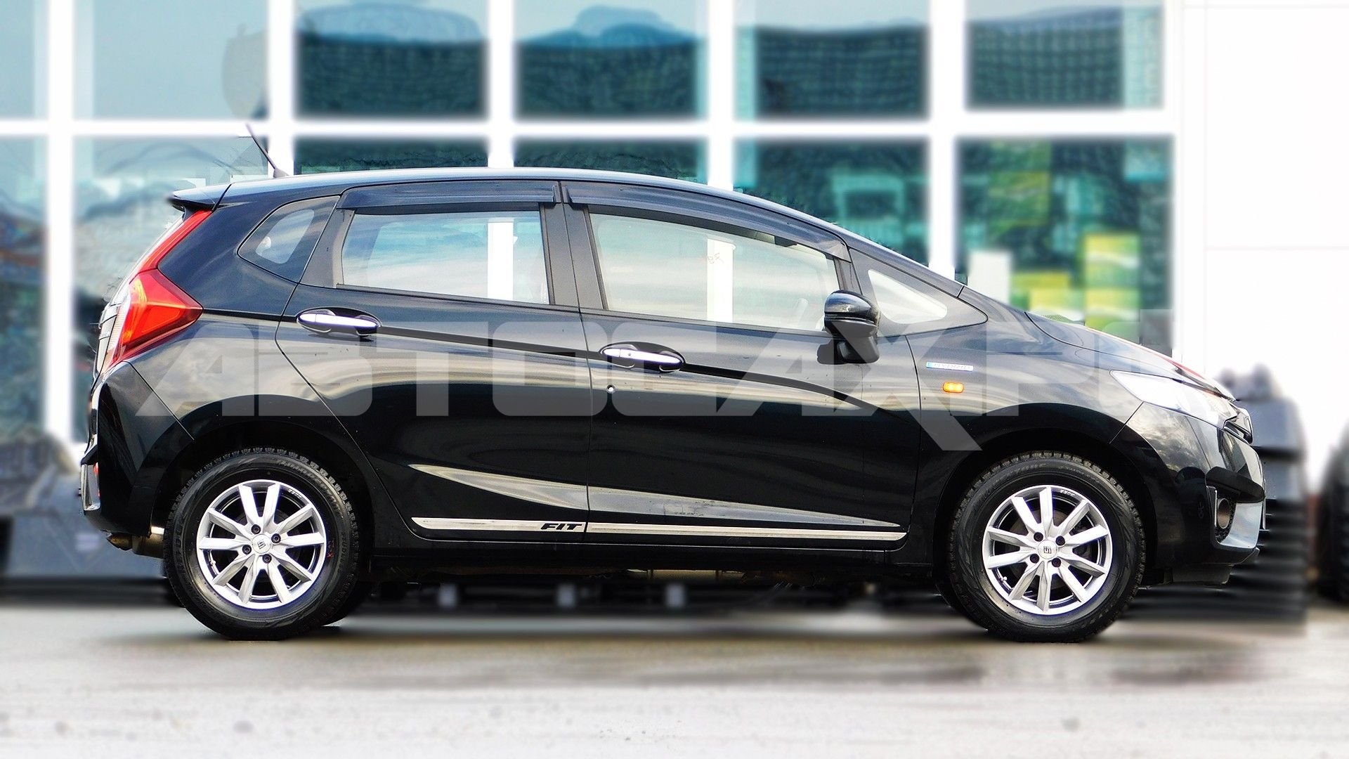 Honda Fit 2016, Хэтчбек — фото 4