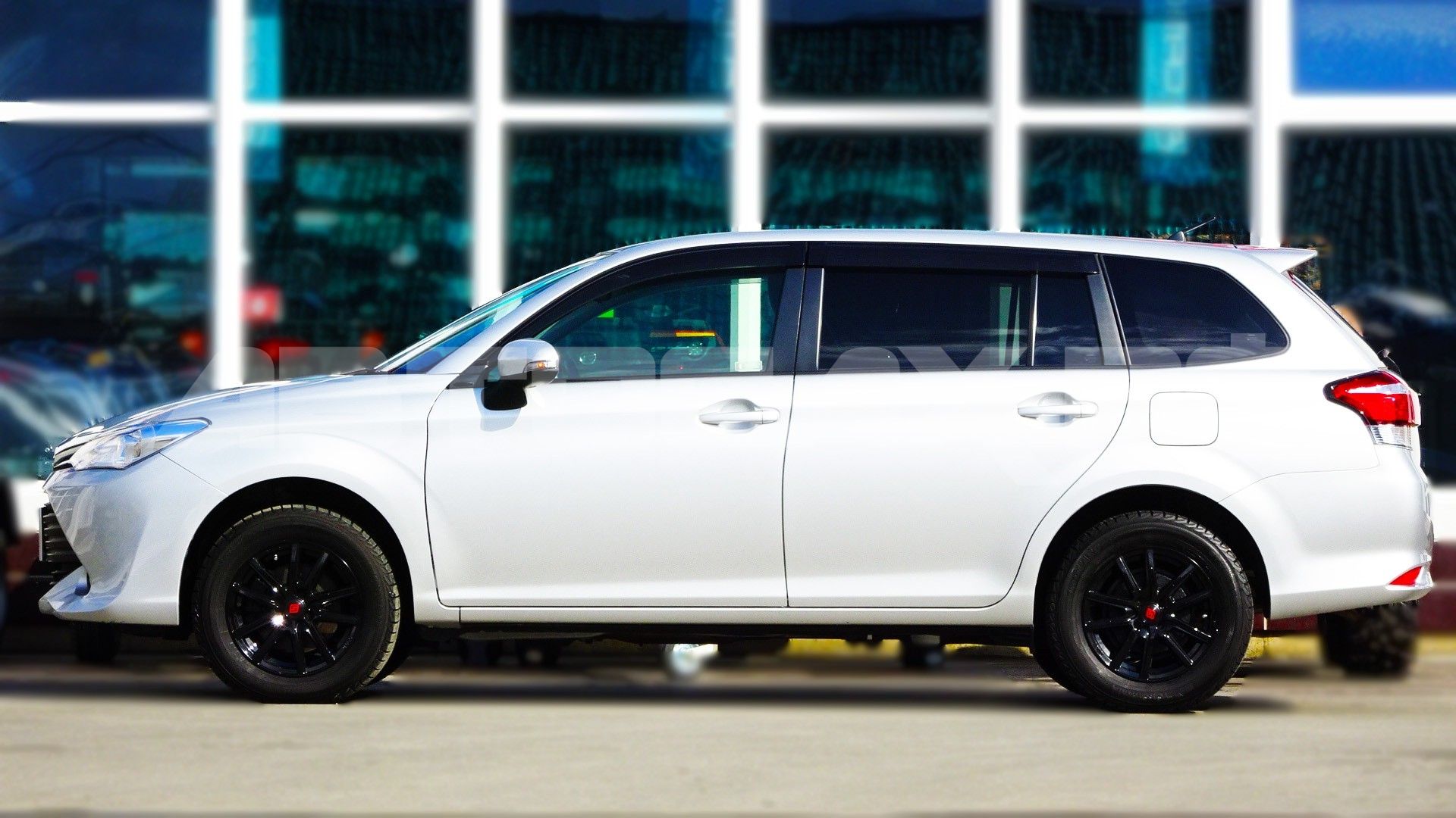 Toyota Corolla Fielder 2016, Универсал — фото 7