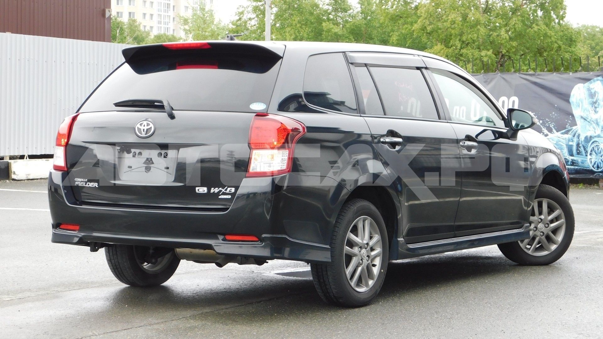Toyota Corolla Fielder 2015, Универсал — фото 3