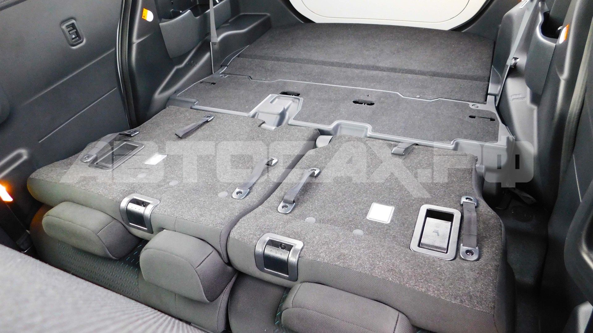 Toyota Roomy 2024, Минивэн — фото 37