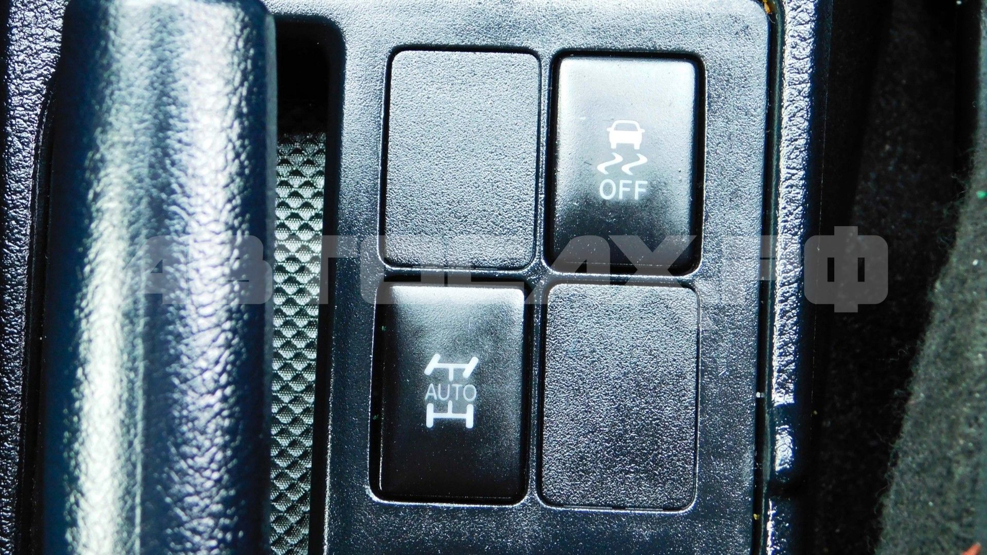 Toyota Vitz 2019, Хэтчбек — фото 27