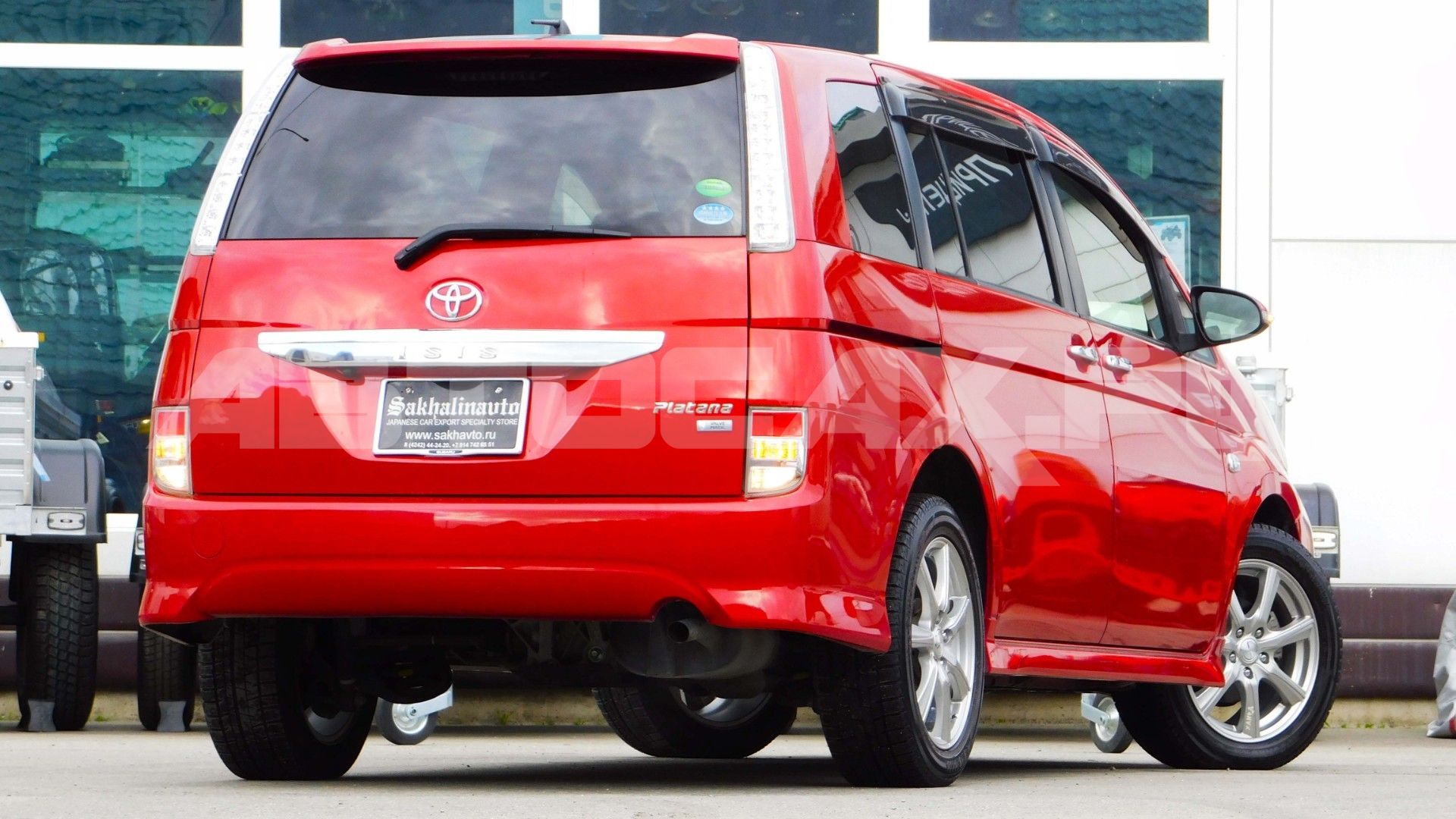 Toyota Isis 2016, Минивэн — фото 4