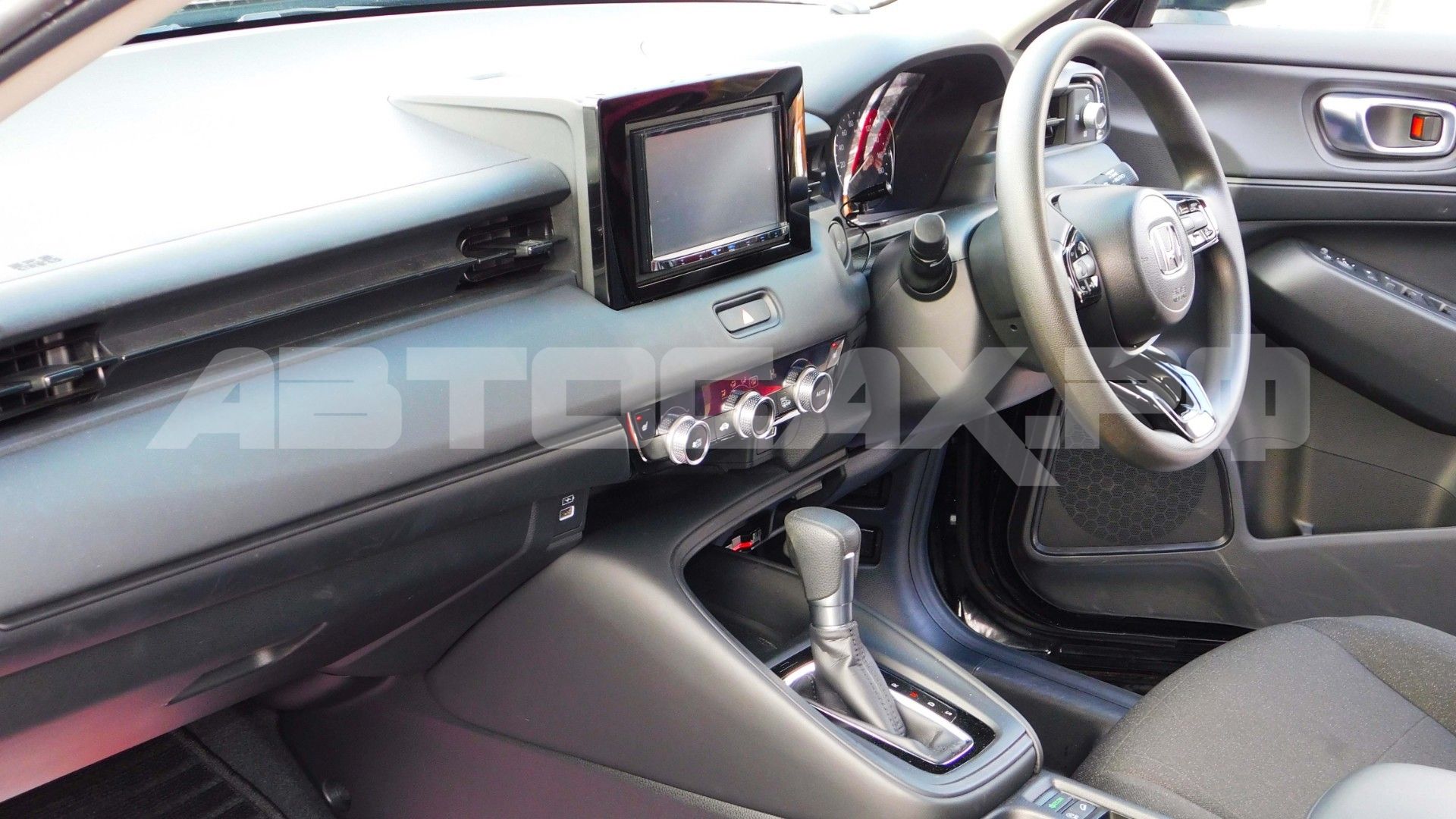 Honda Vezel 2026, Кроссовер — фото 21