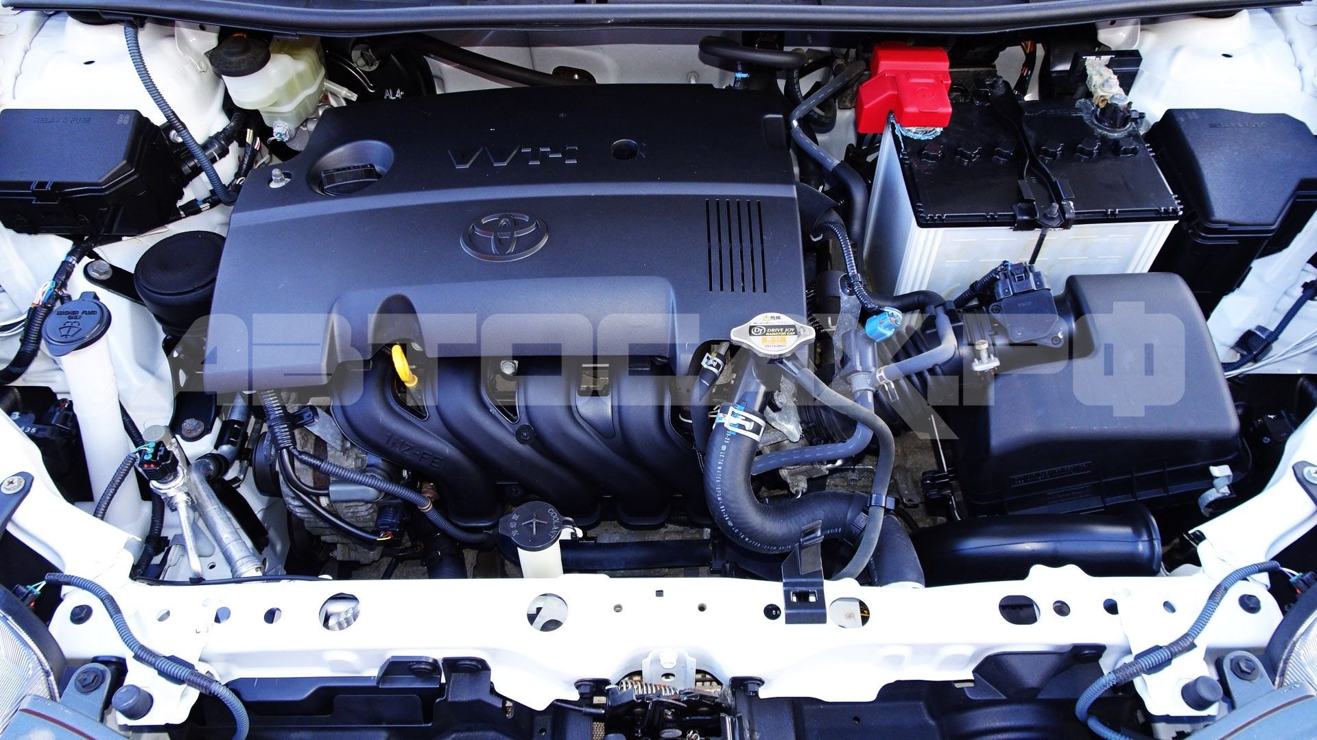 Toyota Corolla Axio 2014, Седан — фото 13