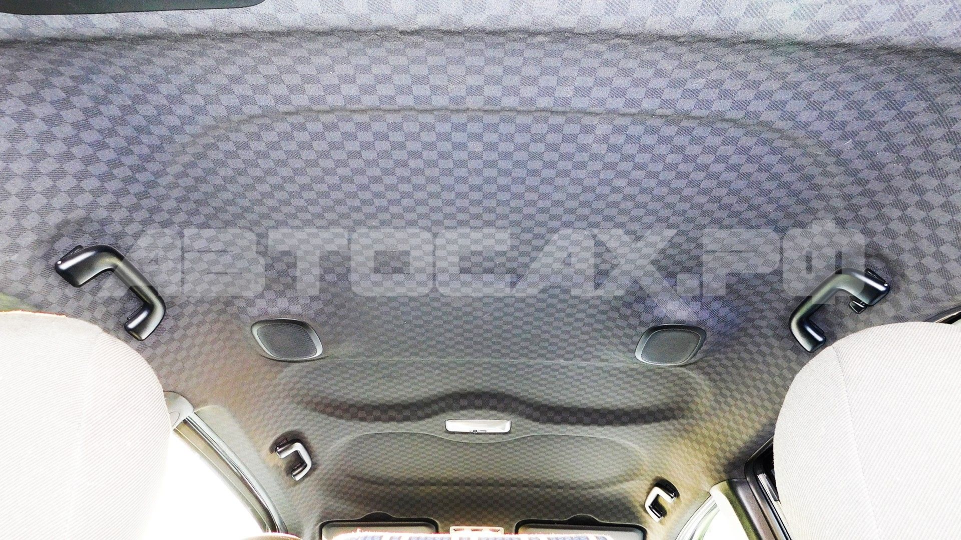 Toyota Spade 2018, Хэтчбек — фото 25