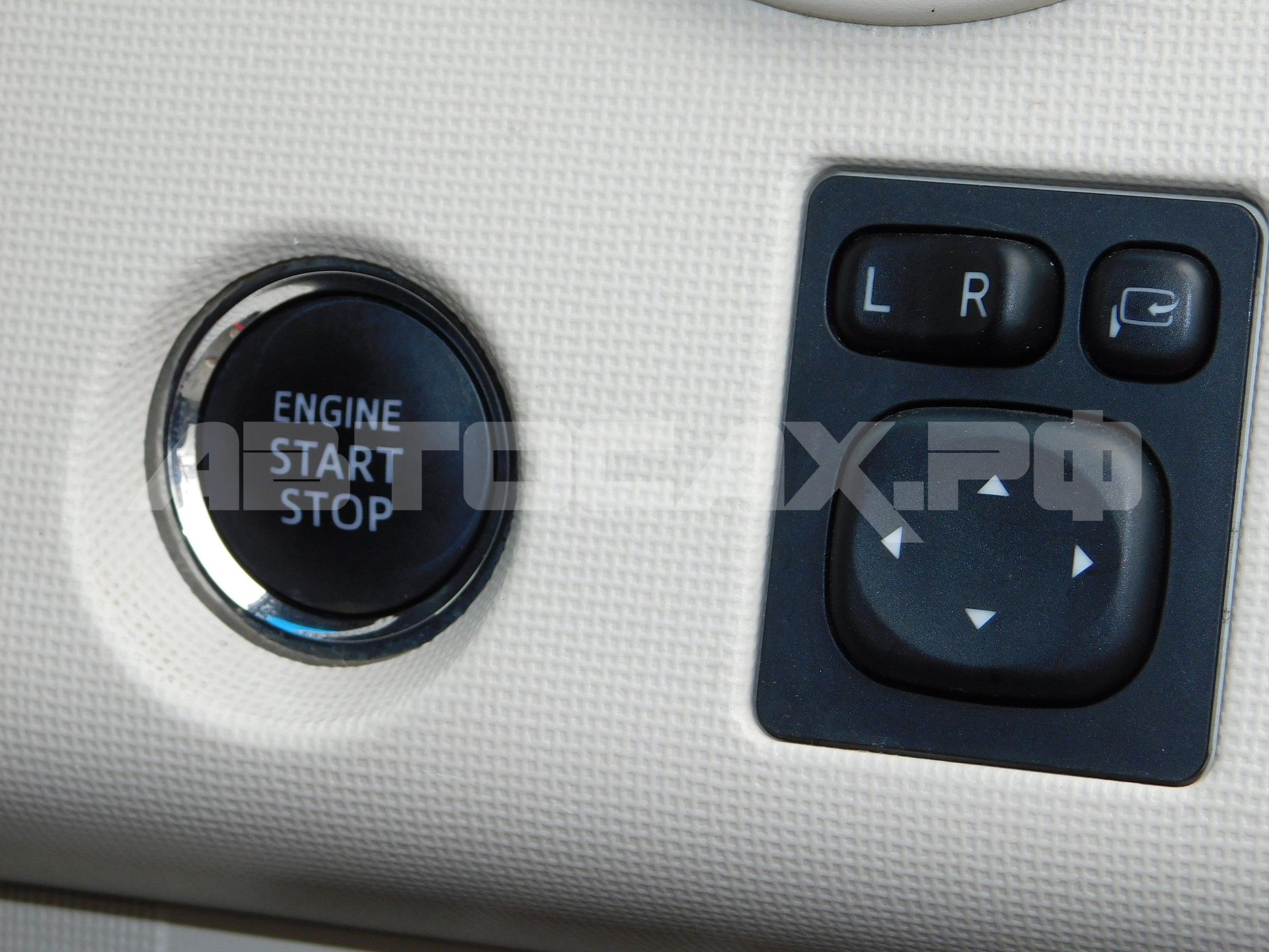 Toyota Porte 2015, Хэтчбек — фото 17