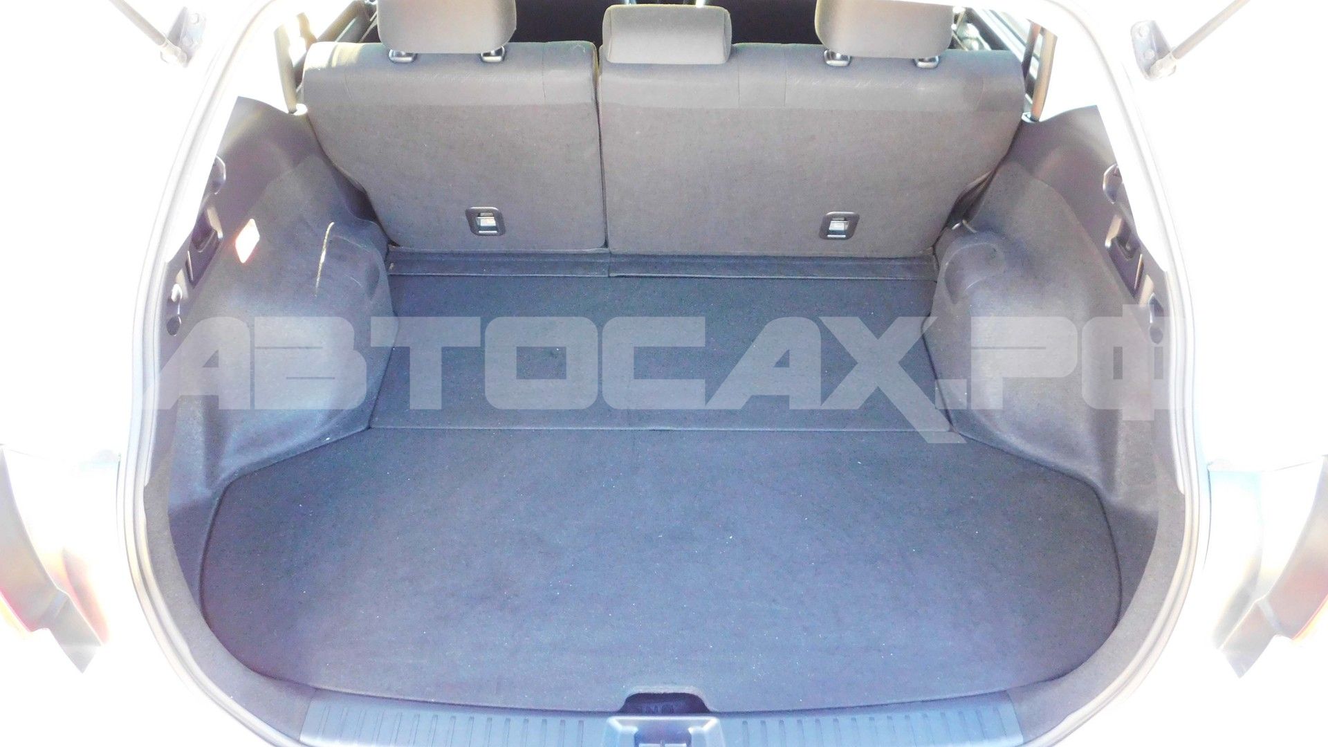 Toyota Corolla Fielder 2022, Универсал — фото 23