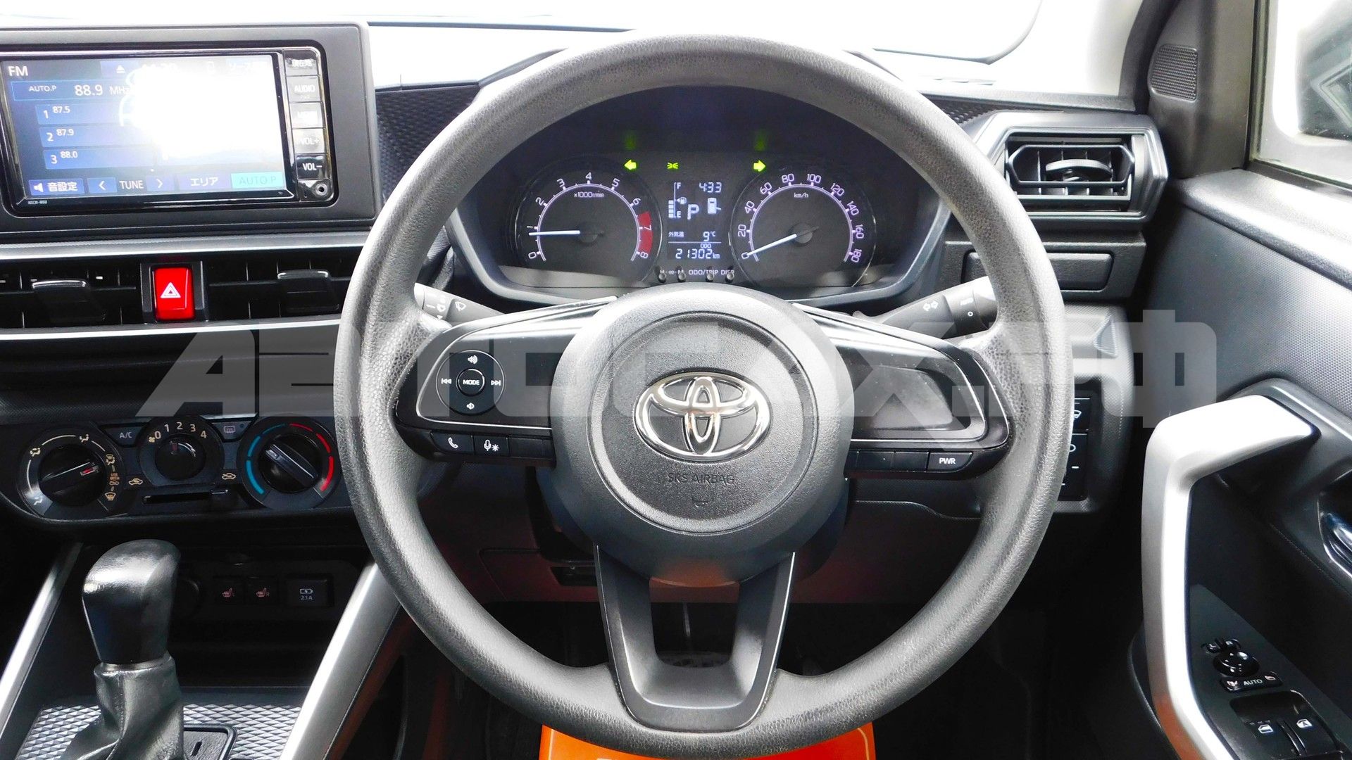 Toyota Raize 2021, Кроссовер — фото 21