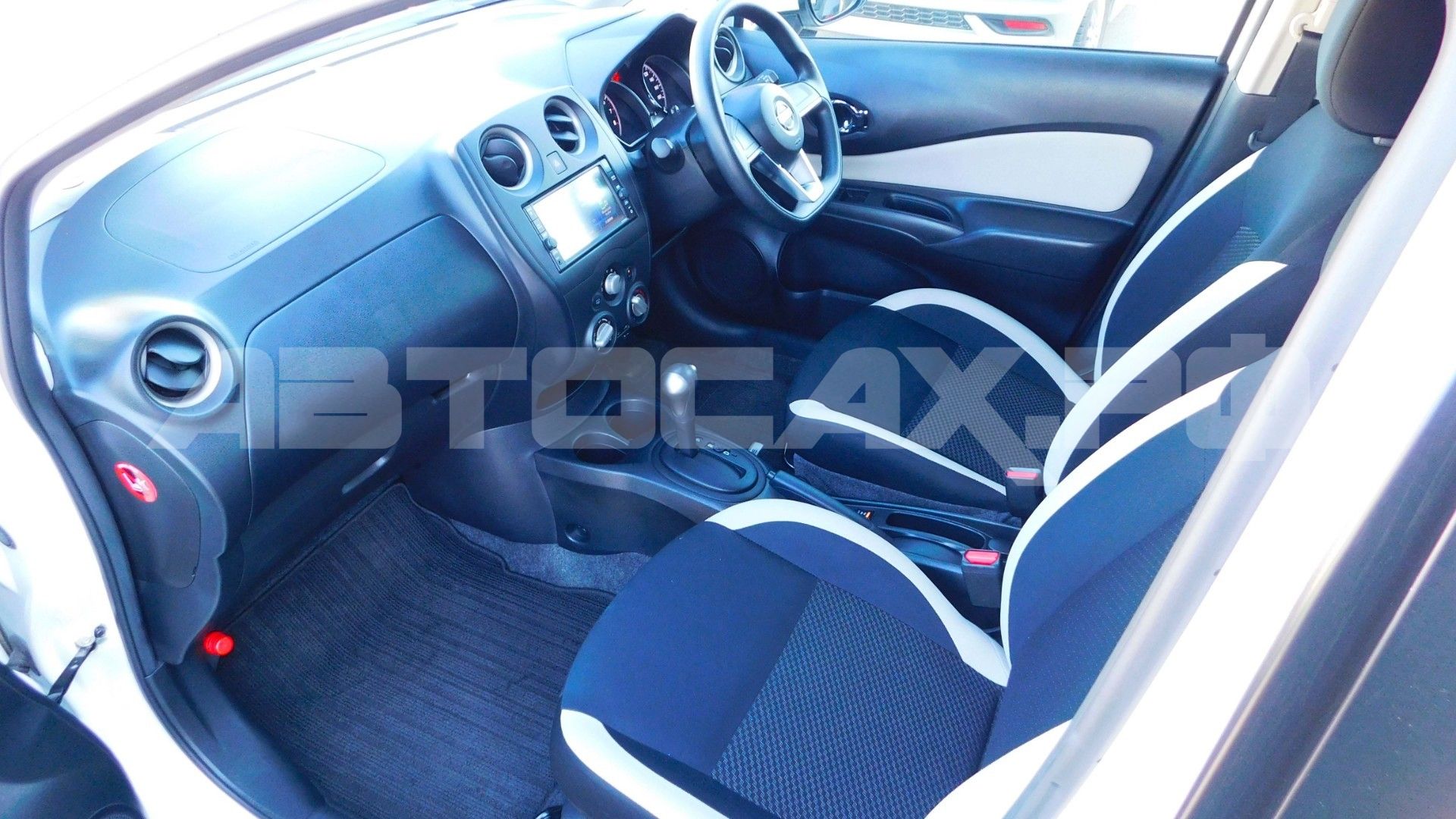 Nissan Note 2019, Хэтчбек — фото 13