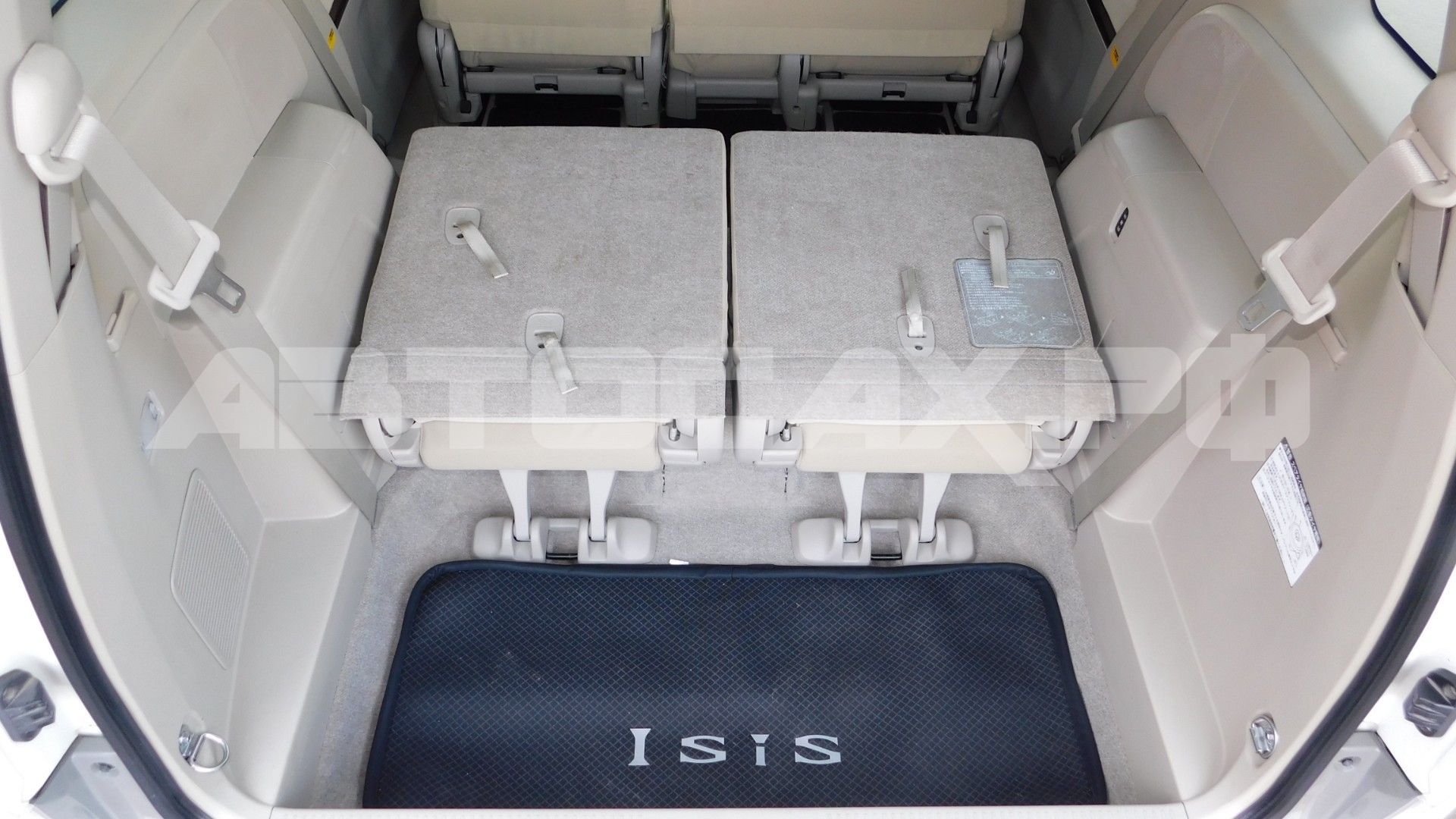 Toyota Isis 2017, Минивэн — фото 32