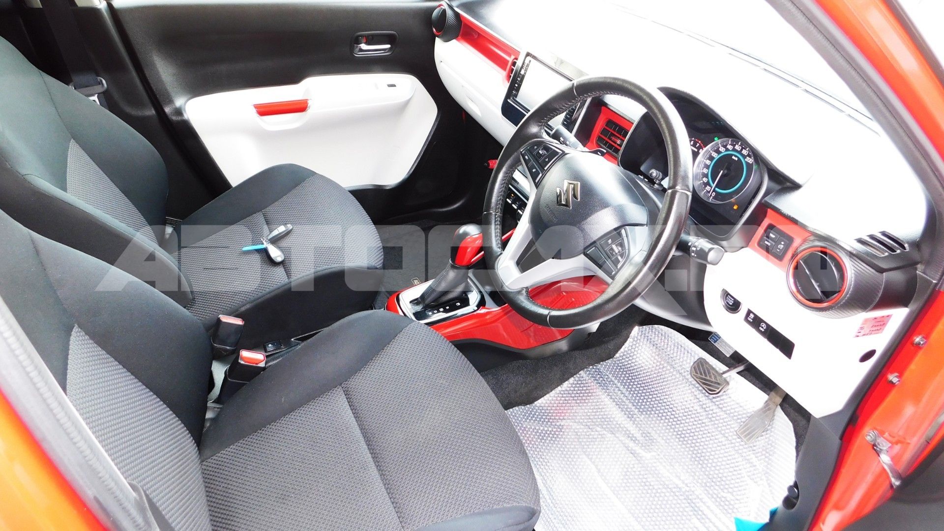 Suzuki Ignis 2019, Кроссовер — фото 21