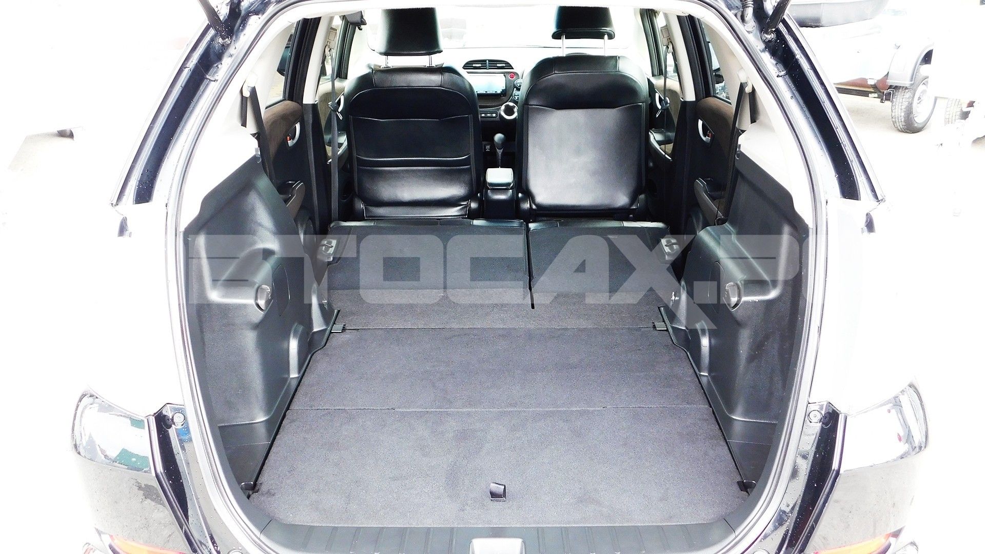 Honda Fit Shuttle 2015, Универсал — фото 26