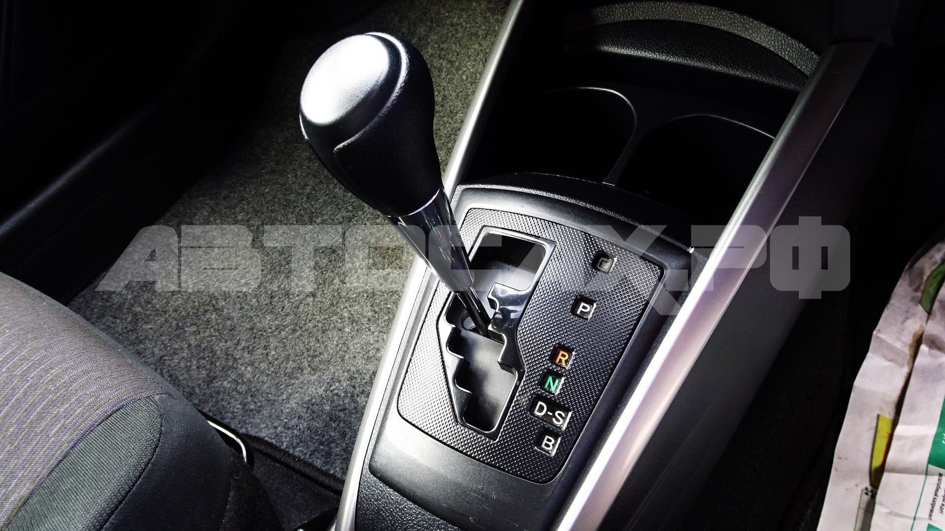 Toyota Corolla Fielder 2016, Универсал — фото 31