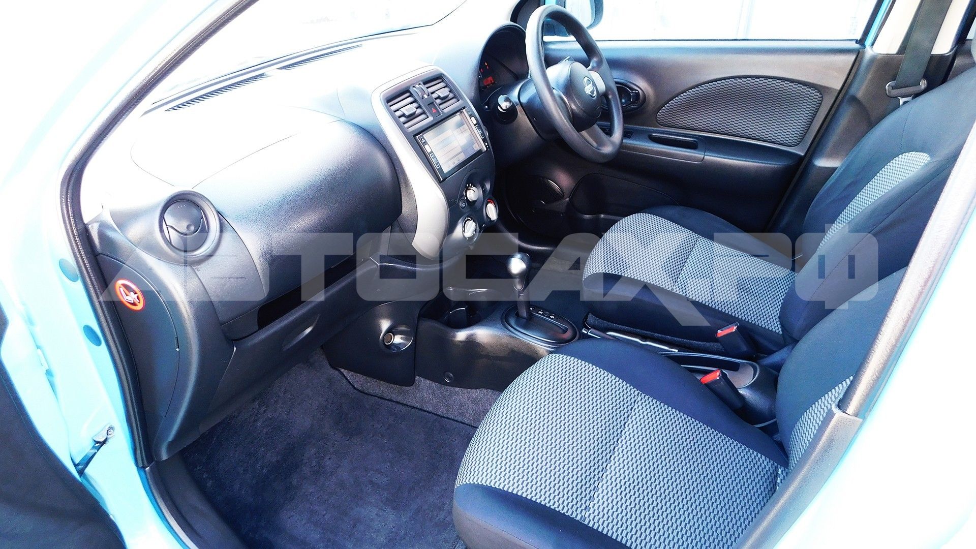 Nissan March 2020, Хэтчбек — фото 12