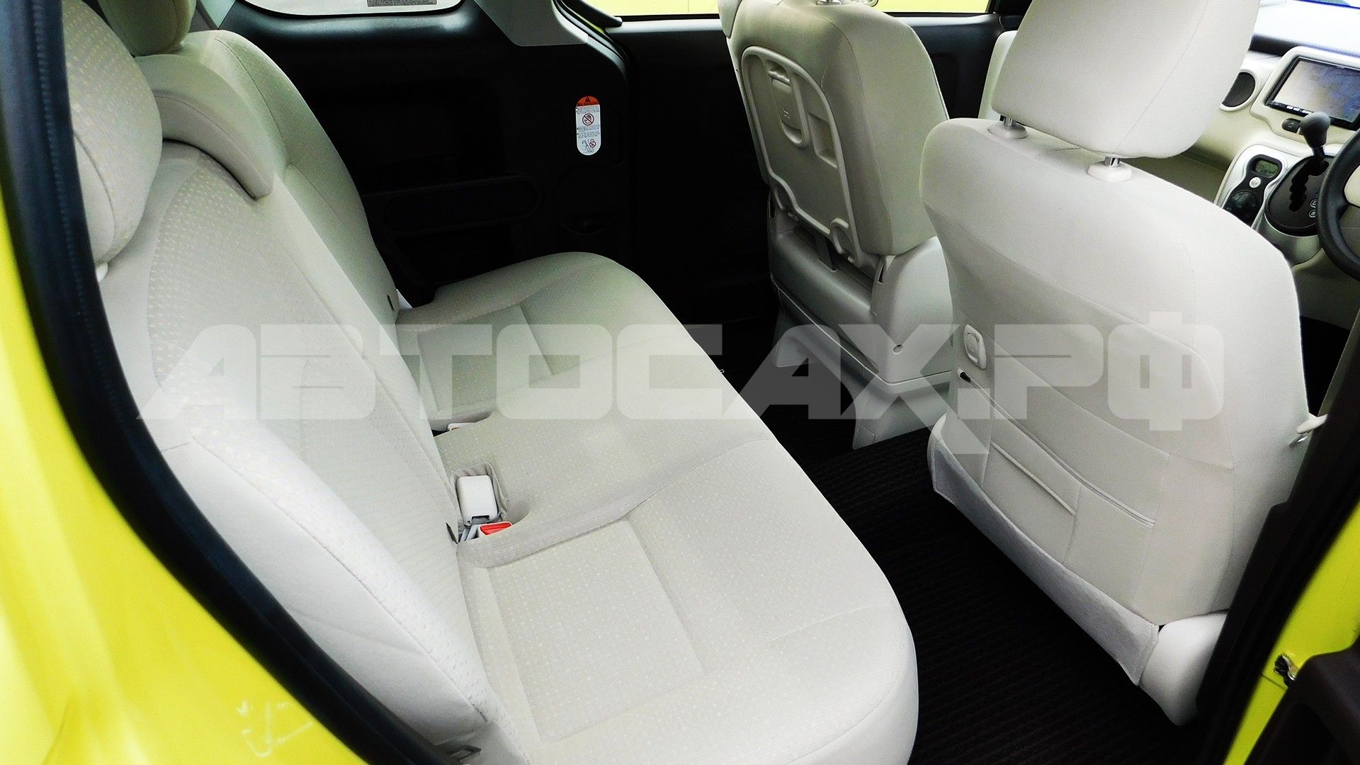 Toyota Spade 2019, Хэтчбек — фото 16